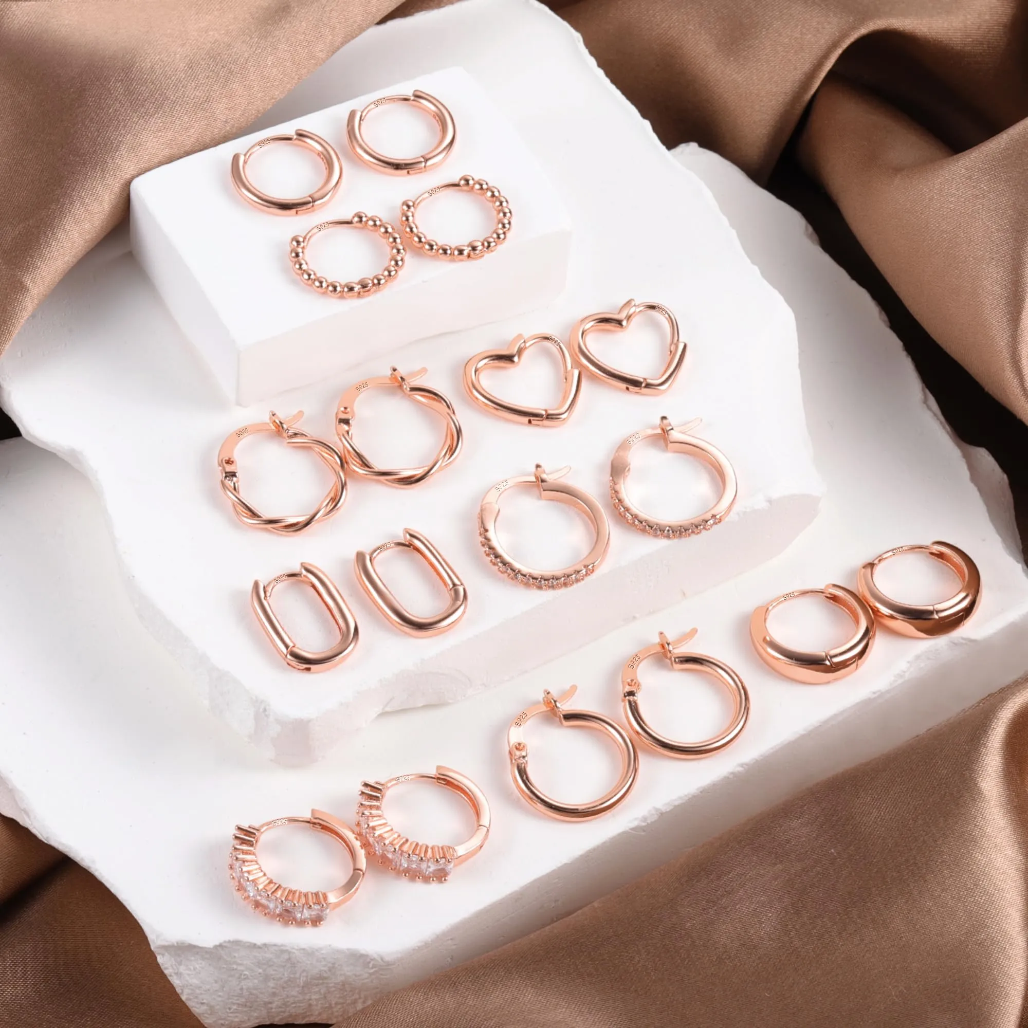 ALEXCRAFT Orecchini Cerchio Donna Oro Rosa Lucido e Zirconi Kit 9 Paia - immagine 3