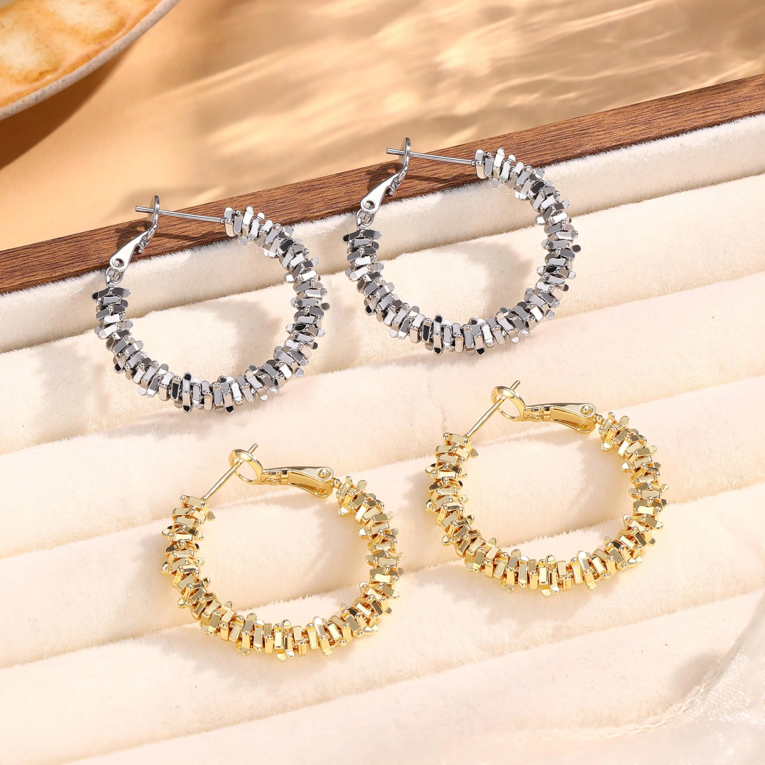 Dochais Orecchini Donna Cerchio Argento Color Donna Orecchini a Perno in Argento 925 Cerchio Grandi Ipoallergenici Orecchino Placcato Oro 14K Leggeri Hoop Earrings Gioielli Regali - immagine 7