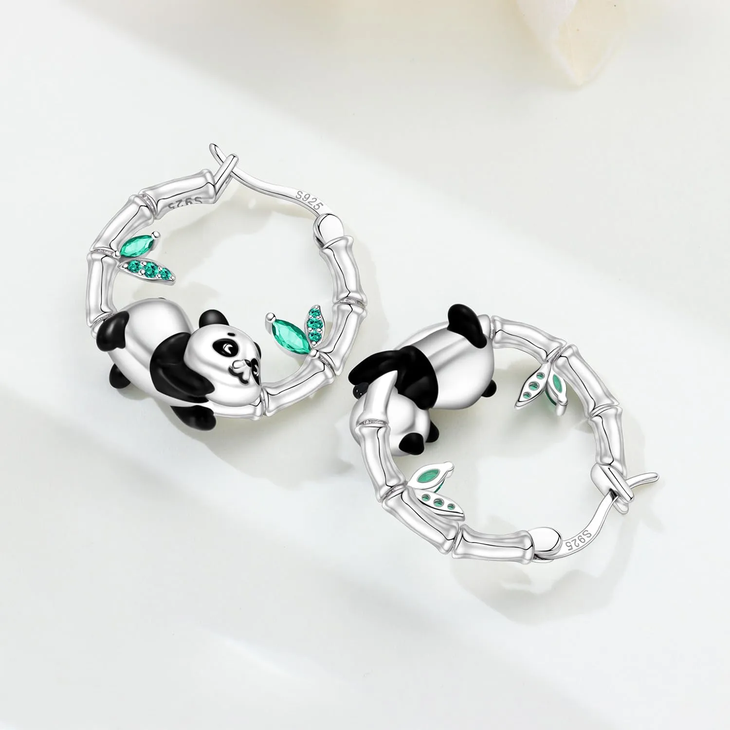 PANPOKI Orecchini a cerchio spessi in argento Sterling 925 a forma di stella e luna, con zirconia cubica scintillante, gioielli leggeri da donna, con confezione regalo, regalo di compleanno per la - immagine 2