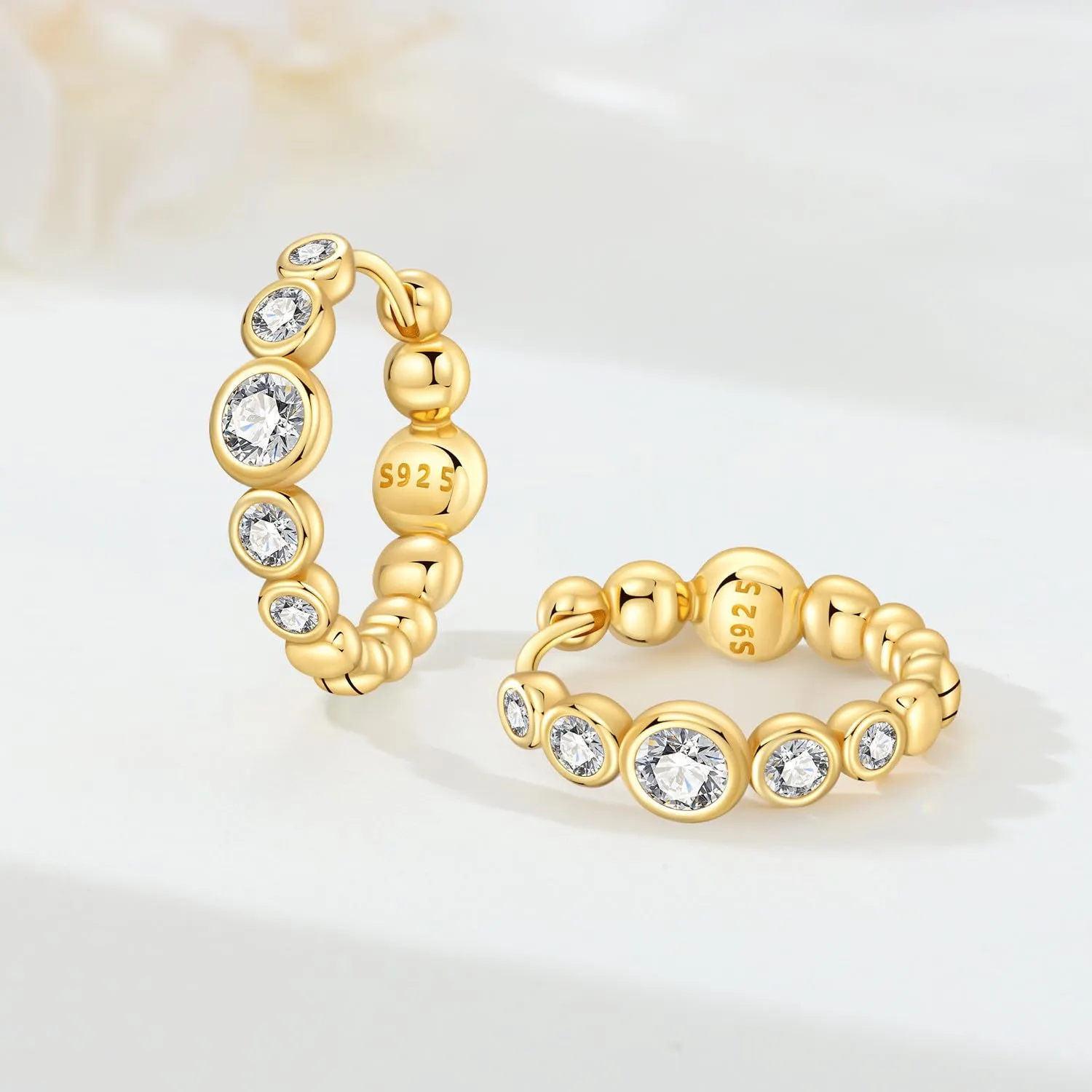 CYMYSS Orecchini Oro Donna in Argento 925 Placcato Oro 18K, Orecchini Dorati Eleganti e Leggeri, Gioielli Donna per Uso Quotidiano, Occasioni Speciali e Regalo - immagine 4