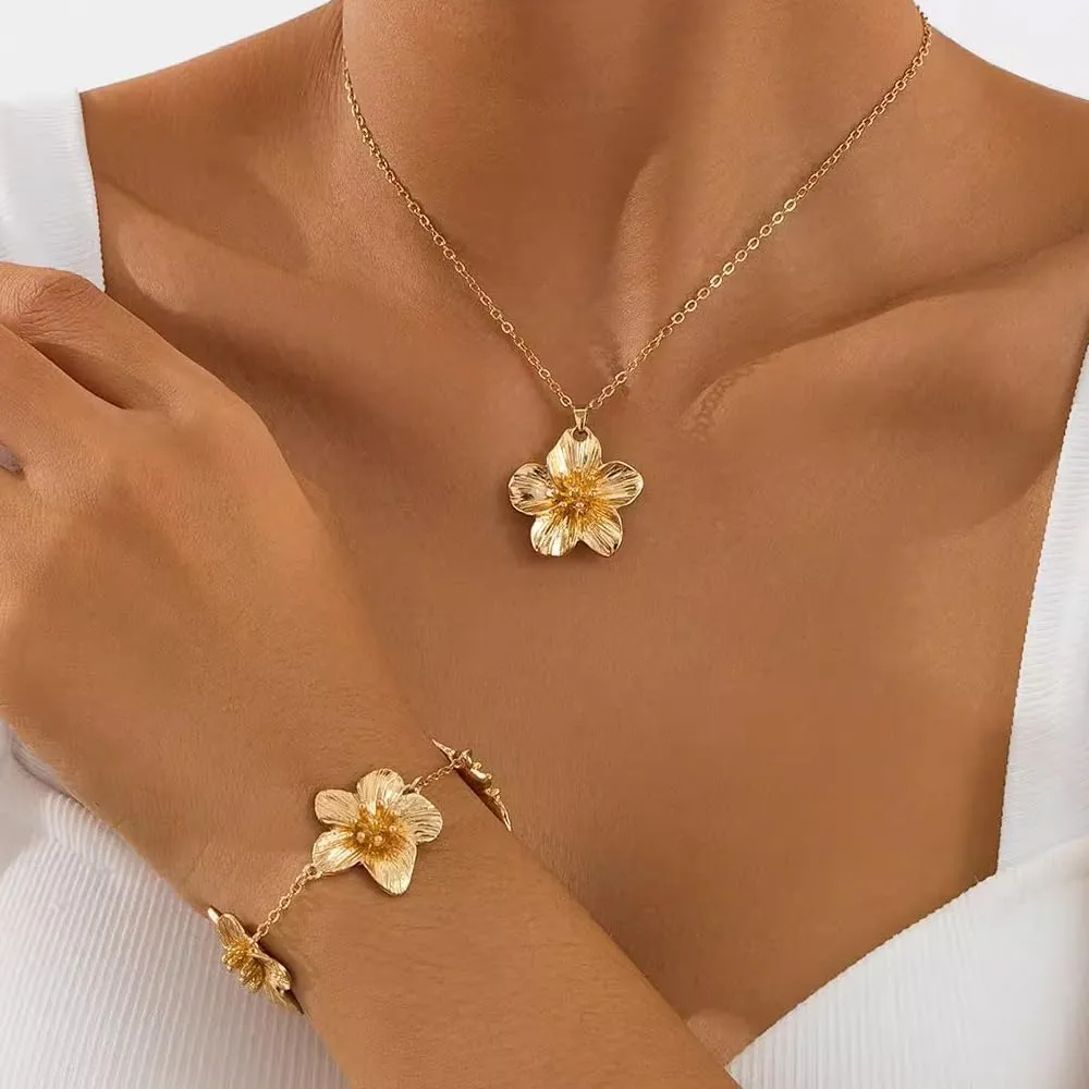 XFSRG 4 Pezzi Parure Gioielli Donna Fiore Set di Gioielli Floreali Ciondolo Orecchini Collana Orecchini Grandi Fiore Collana con Ciondolo a Forma di Fiori per Occasioni Speciali (Oro) - immagine 7