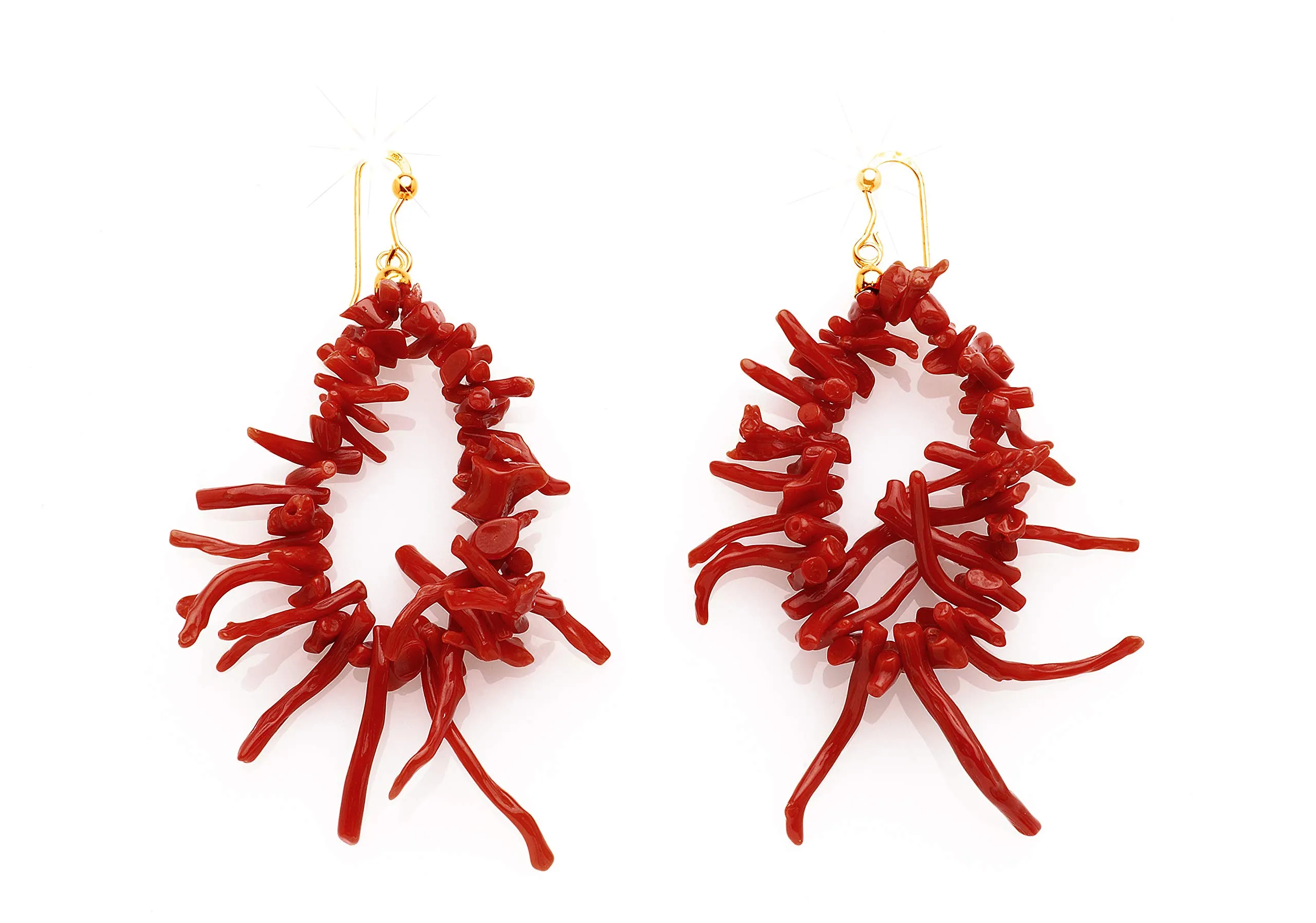 Antonino De Simone Orecchini frangia in corallo rosso del Mediterraneo, montati in argento dorato 925. Gli orecchini misurano cm 7 e pesano circa 10 gr. - immagine 1