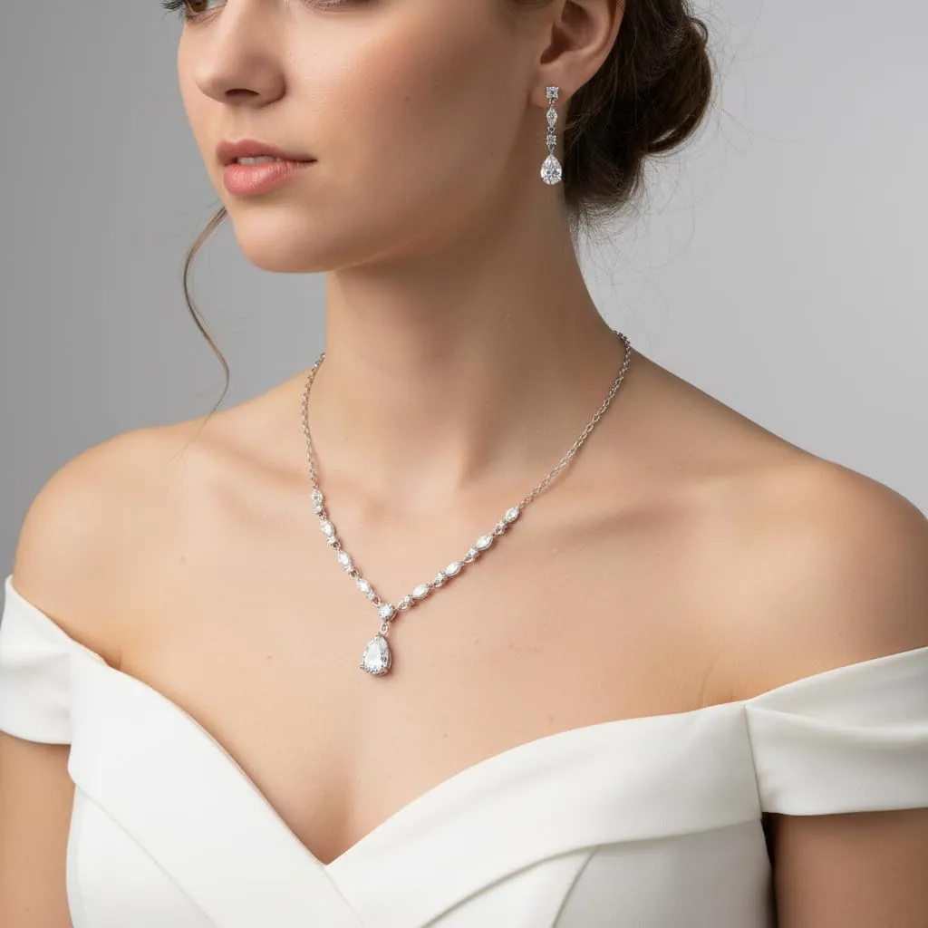 EVER FAITH Goccia Zirconia cubica Set di gioielli da sposa per la damigella d'onore, scintillante CZ elegante collana pendente orecchini pendenti set per le donne Trasparente Argento fondo - immagine 3