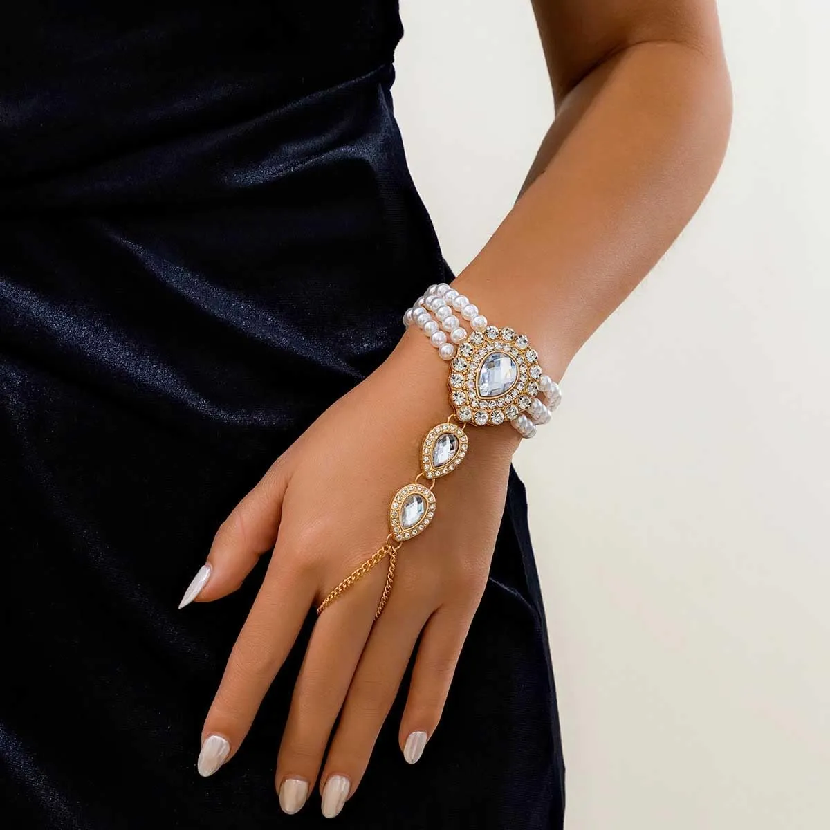 Carufin Retro Perla Collana Bracciali Sposa Collana Da Sposa Bracciali Collana Di Cristallo Gioielli Da Sposa Accessori per Le Donne Ragazze (Bracciale bianco) - immagine 3
