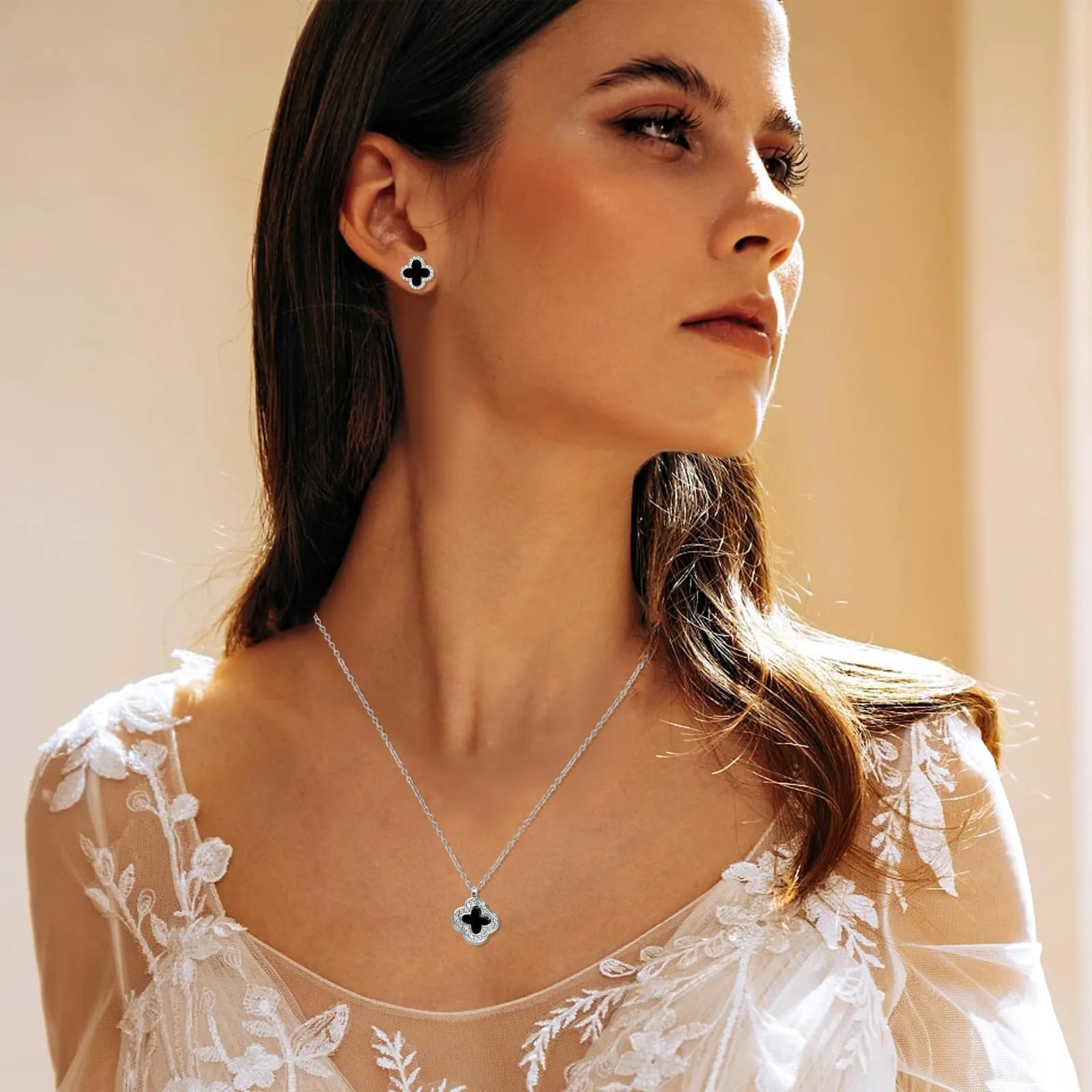 Hanaoops Set di Gioielli per Donna Zirconi Cubici Ciondolo a Forma di Quadrifoglio Collana Orecchini Bracciale Ipoallergenico Regalo di Gioielli - immagine 7