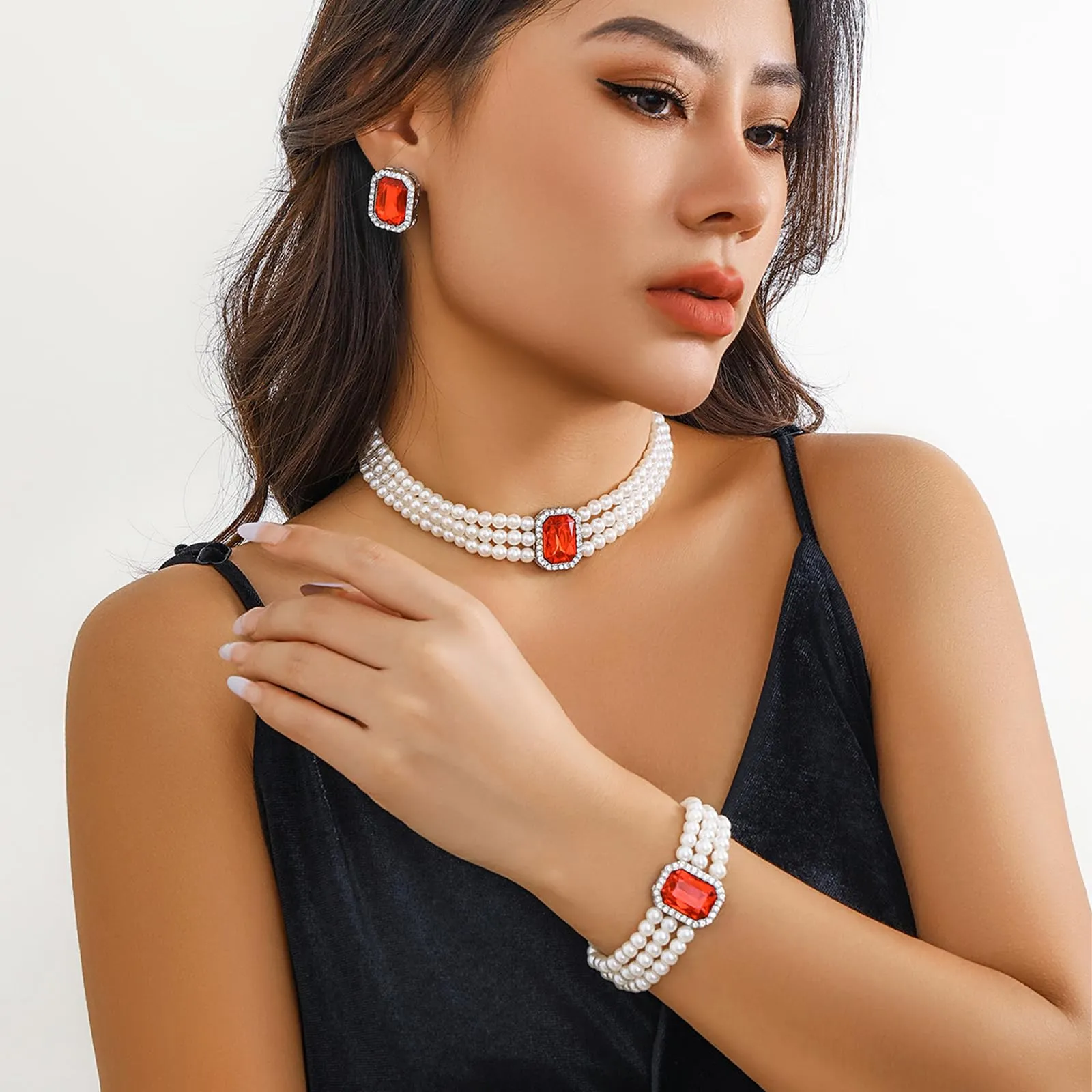 Gkaopi 3 Pezzi Parure Gioielli di Perle Set Collana e Braccialetto di Perle Multistrato Orecchini di Cristallo Geometrici Vintage Regalo Compleanno Festa Della Mamma Anniversario Regalo per Donna - immagine 4