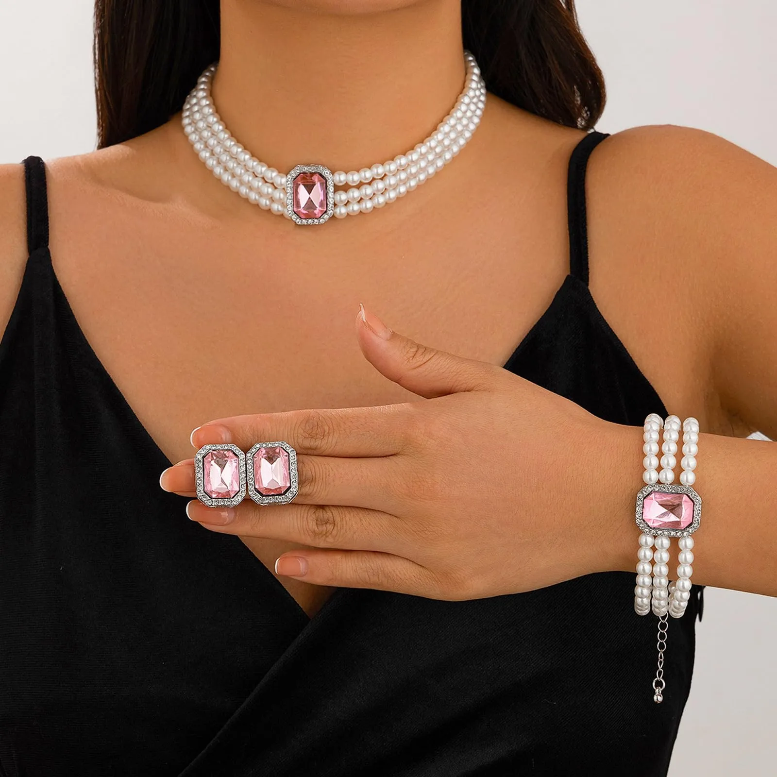 Gkaopi 3 Pezzi Parure Gioielli di Perle Set Collana e Braccialetto di Perle Multistrato Orecchini di Cristallo Geometrici Vintage Regalo Compleanno Festa Della Mamma Anniversario Regalo per Donna - immagine 3