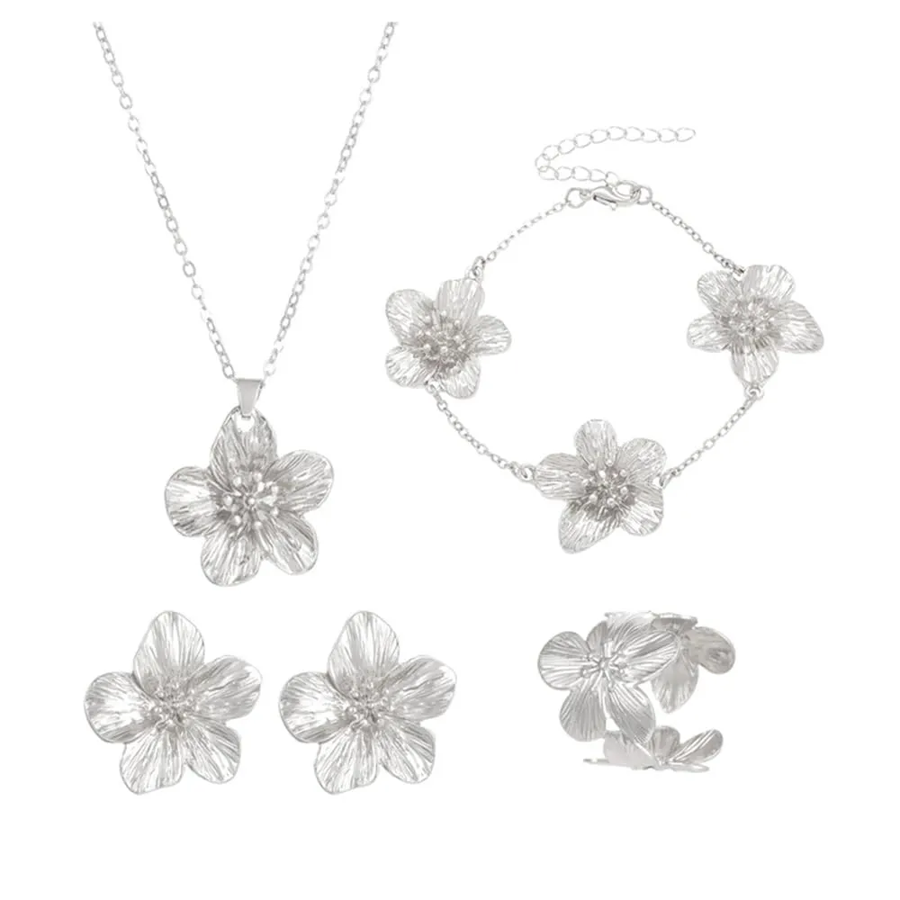 XFSRG 4 Pezzi Parure Gioielli Donna Fiore Set di Gioielli Floreali Ciondolo Orecchini Collana Orecchini Grandi Fiore Collana con Ciondolo a Forma di Fiori per Occasioni Speciali (Argento) - immagine 1