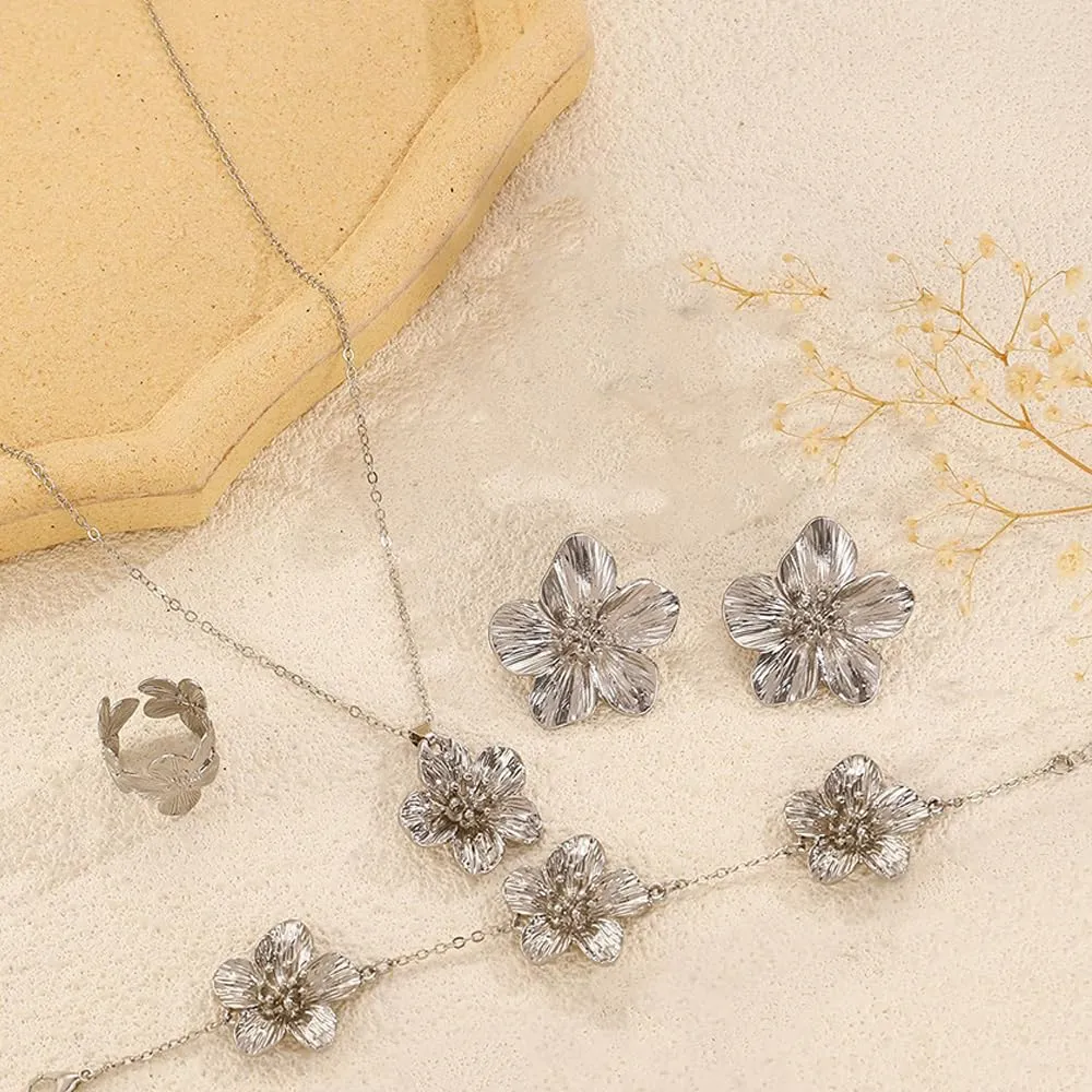 XFSRG 4 Pezzi Parure Gioielli Donna Fiore Set di Gioielli Floreali Ciondolo Orecchini Collana Orecchini Grandi Fiore Collana con Ciondolo a Forma di Fiori per Occasioni Speciali (Argento) - immagine 4