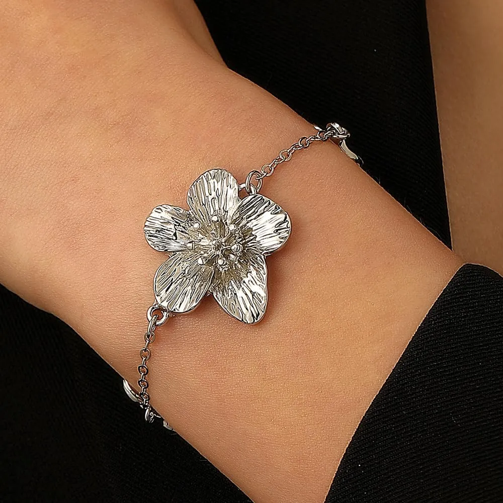 XFSRG 4 Pezzi Parure Gioielli Donna Fiore Set di Gioielli Floreali Ciondolo Orecchini Collana Orecchini Grandi Fiore Collana con Ciondolo a Forma di Fiori per Occasioni Speciali (Argento) - immagine 7
