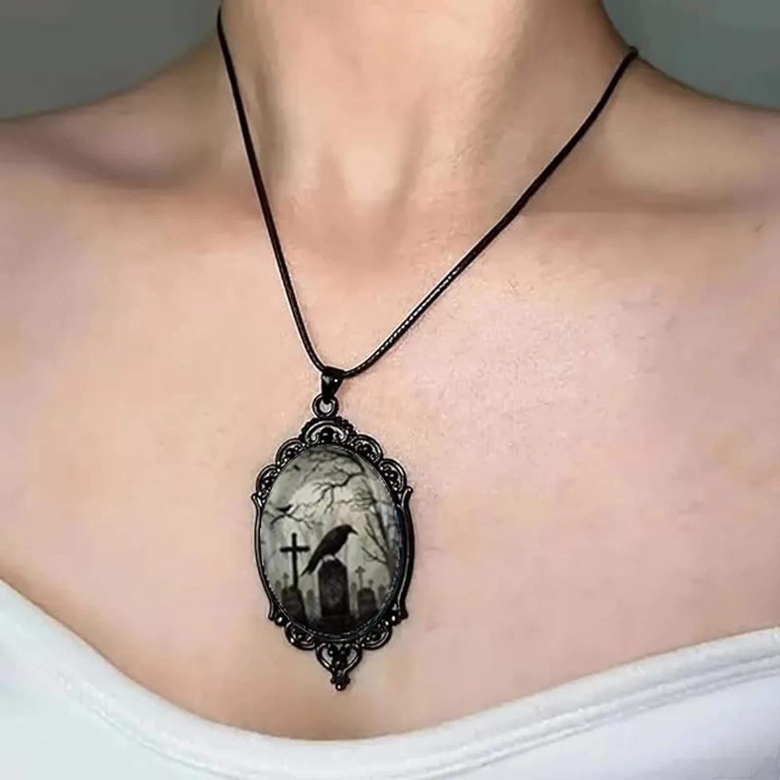 Gioielli Gotici Set Halloween, Collana Ciondolo Corvo e Orecchini - immagine 5