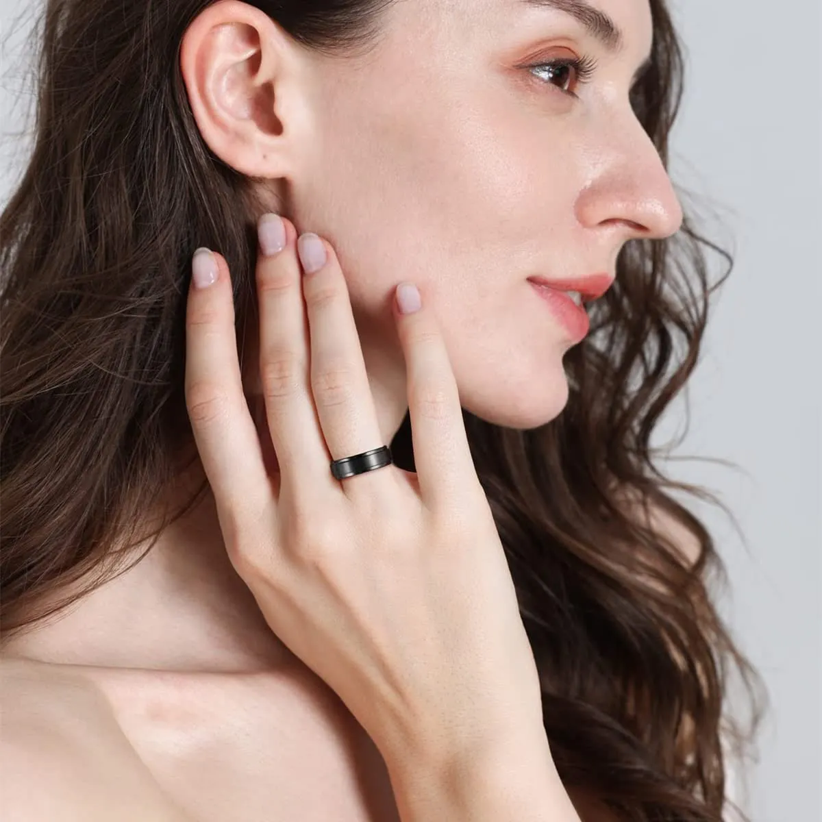 Zakk Anello da uomo e da donna titanio anelli di fidanzamento fedi nuziali nero spazzolato 4mm 6mm 32mm (6mm,53 (16.9)) - immagine 4