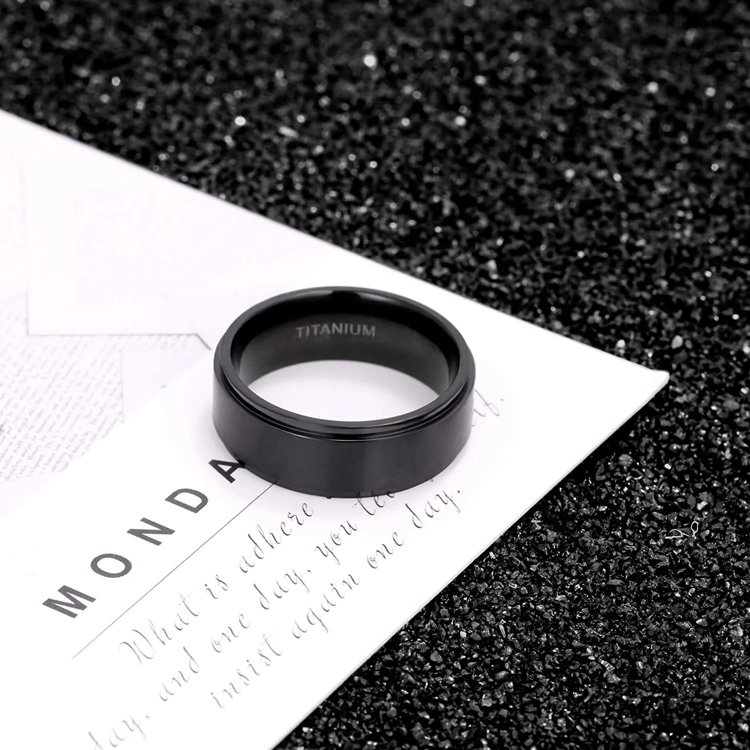 Zakk Anello da uomo e da donna titanio anelli di fidanzamento fedi nuziali nero spazzolato 4mm 6mm 34mm (6mm,55 (17.5)) - immagine 2