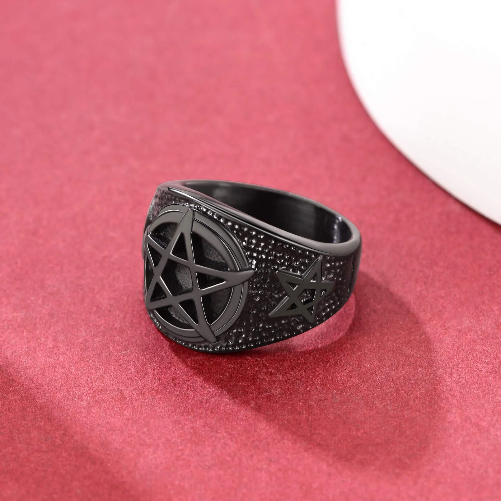 FaithHeart Anello Uomo Satana Pentagramma Pentacolo Invertito Capra Satanica 3D Rilievo Anello Argento Ner Oro Gotico Hiphop Punk Misura IT 14-32 Personalizzato Regalo Compleanno Coppie - immagine 8