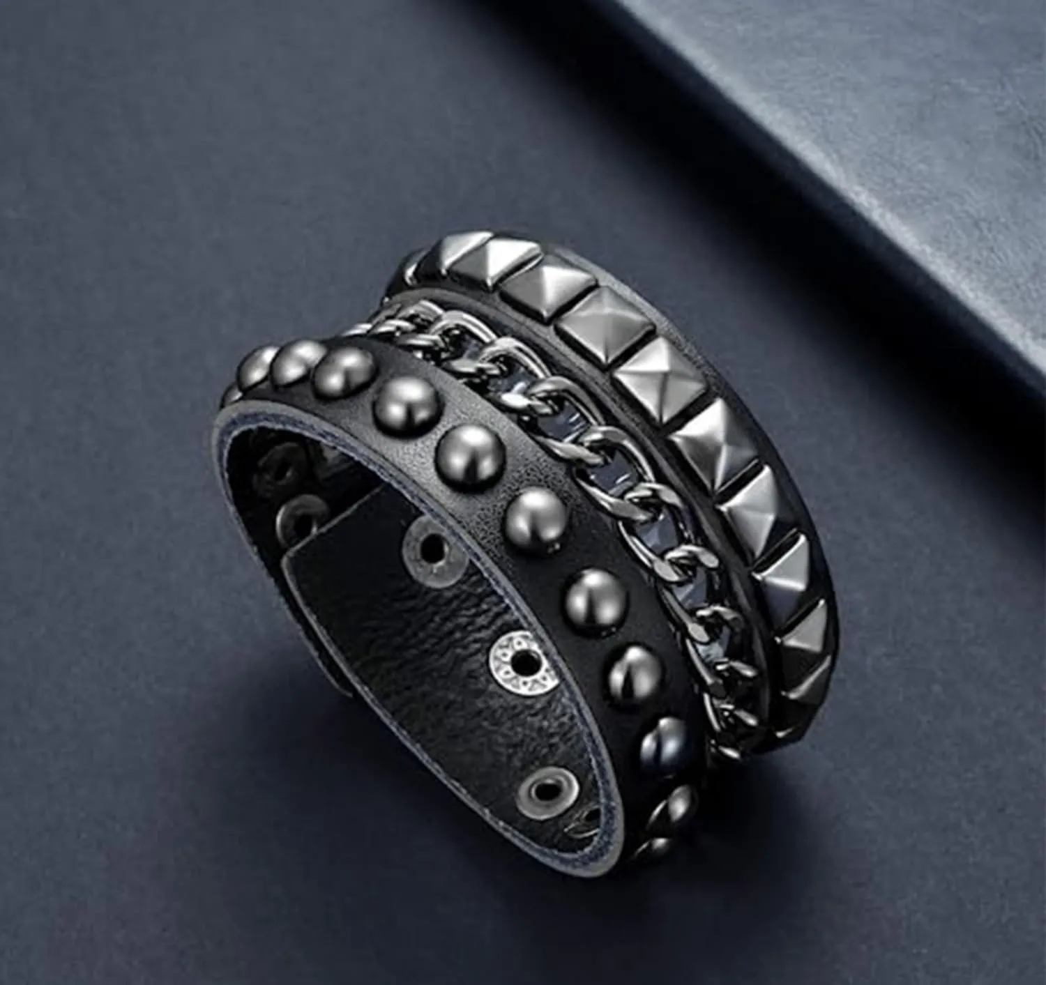 Fenglin-joy Punk Braccialetto in Pelle,3 pezzi Braccialetto regolabile rivetto Bracciale Punk in Pelle con Borchie bracciale borchie per uomini e donne,Pelle sintetica - immagine 5