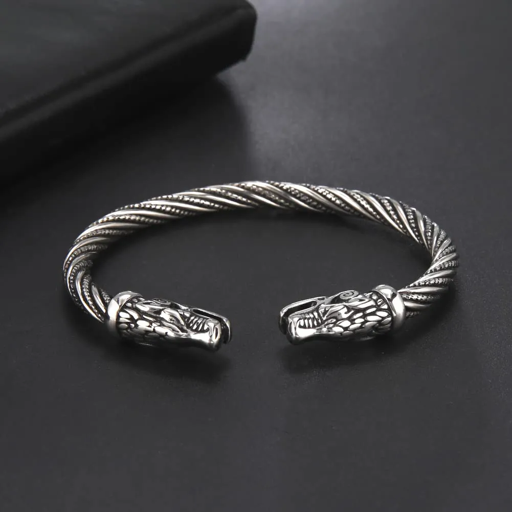 Amaxer Vichingo Nordic Fenrir Teste di Lupo Odino Corvo Corvo Drago Bracciale in Acciaio Inossidabile Aperto Bracciale Forte Amuleto Gioielli di Protezione per Uomo Donna (Fenrir Wolf-Argento) - immagine 4
