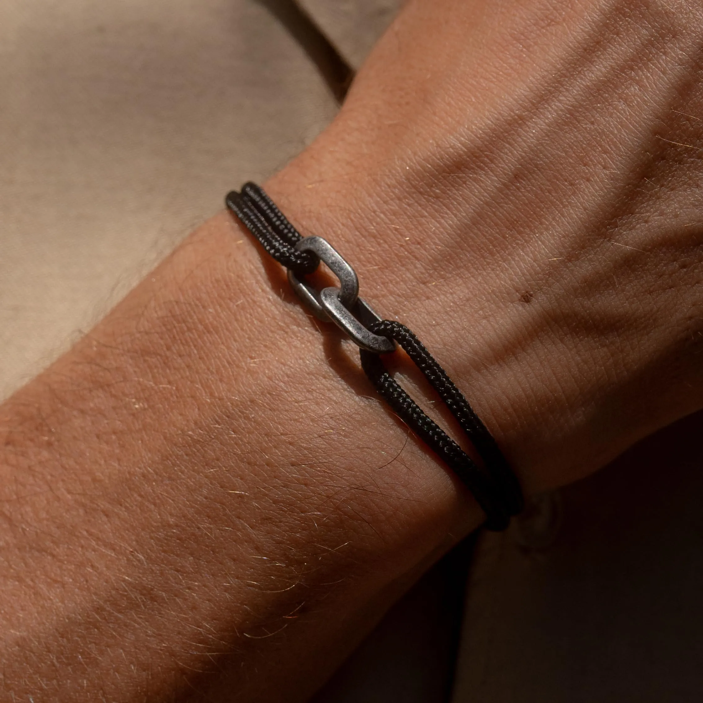 Made by Nami Bracciale Uomo Corda Marina Regolabile Impermeabile Fatto a Mano Nodo Scorsoio Acciaio Inossidabile Nero - immagine 3