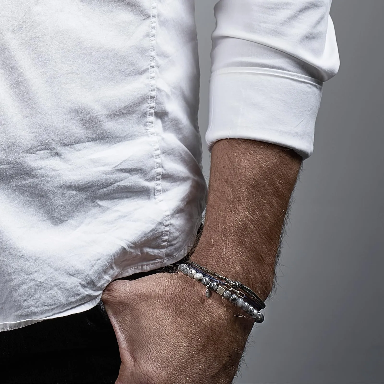 Nato Cuff - Bracciale Paracord 2mm - Fatto a mano in Francia - Gioiello Uomo o Donna regolabile (Grigio) - immagine 5