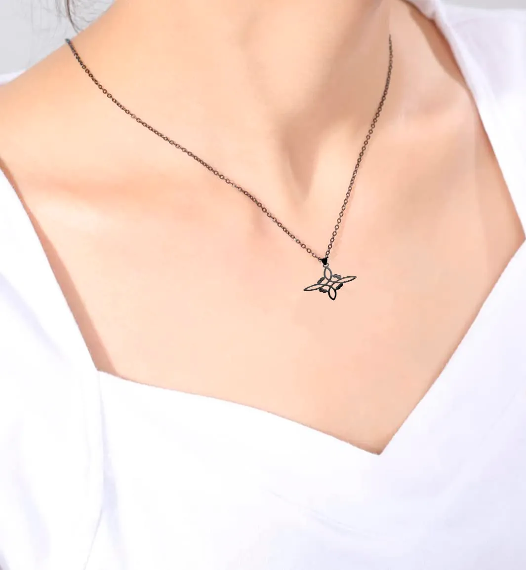 unift Collana di Nodi Delle Streghe per le Donne in Acciaio Inox Irlandese a 4 Punte Ciondolo Nodo Celtico Moda Charm Magick Gioielli (Nero) - immagine 2