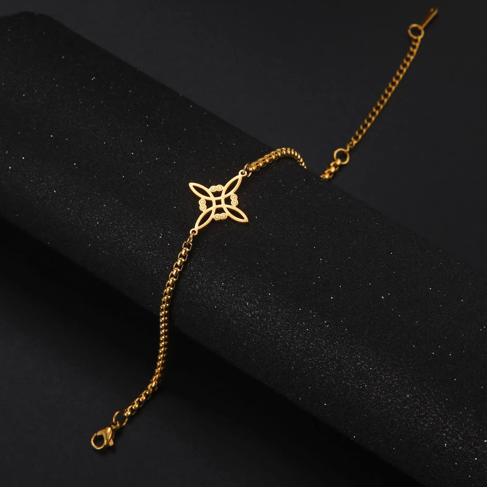 unift Collana di Nodi Delle Streghe per le Donne in Acciaio Inox Irlandese a 4 Punte Ciondolo Nodo Celtico Moda Charm Magick Gioielli (Oro 4) - immagine 4