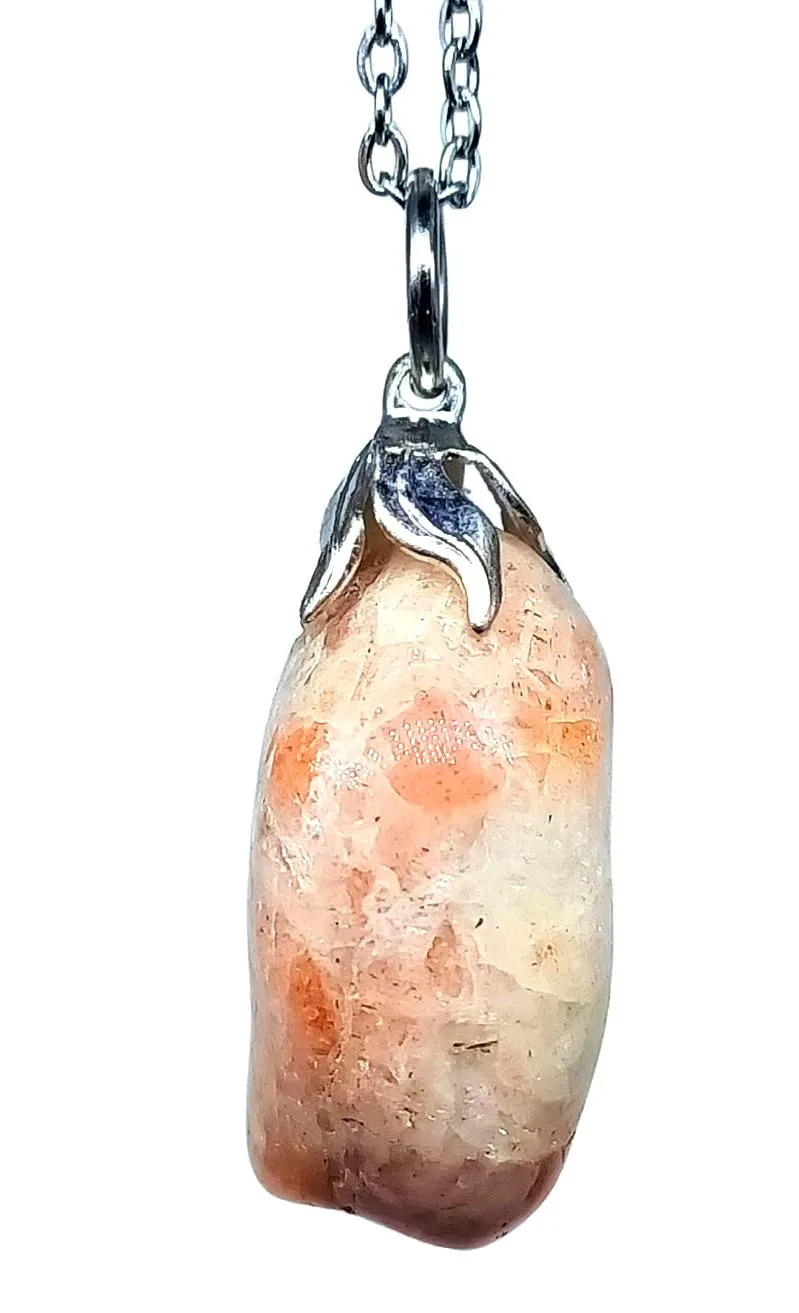 TENET - Ciondolo pendente con pietra dura vera minerale e catenina in acciaio insossidabile (PIETRA DEL SOLE) - immagine 1
