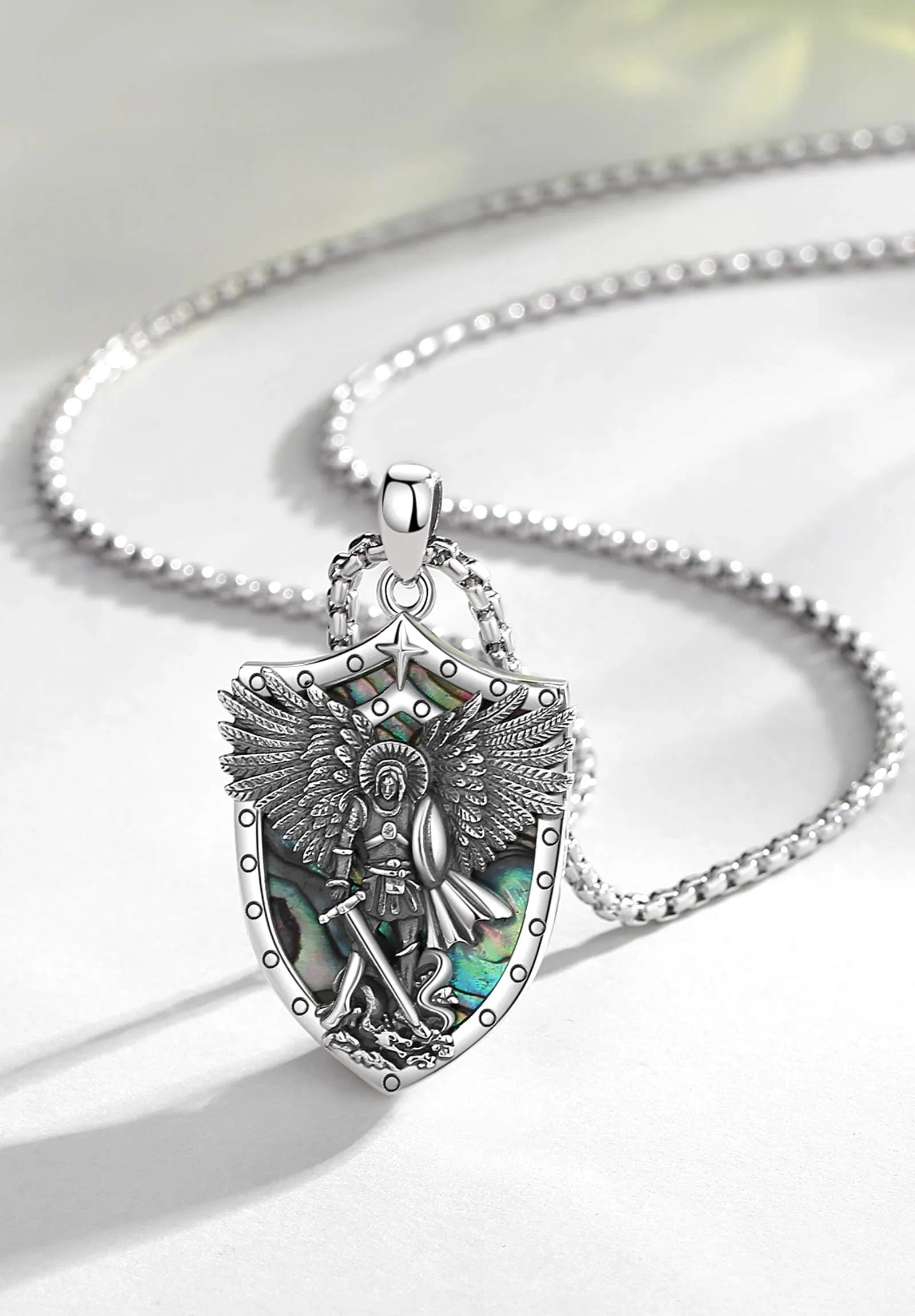 AEONSLOVE Ciondolo San Michele Arcangelo Collana San Michele Argento 925 Uomo Donna Medaglia Arcangelo Michele con Guscio di Abalone Gioielli Amuleto di Protezione Religioso Regalo Cristiano Cattolico - immagine 2