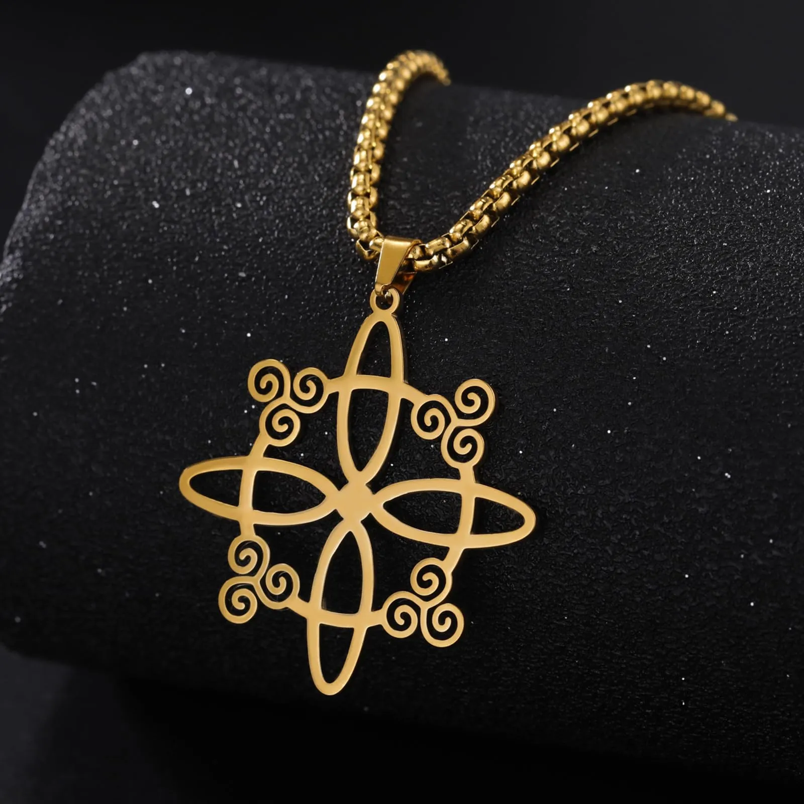 unift Collana di Nodi Delle Streghe per le Donne in Acciaio Inox Irlandese a 4 Punte Ciondolo Nodo Celtico Moda Charm Magick Gioielli (Oro 6) - immagine 3