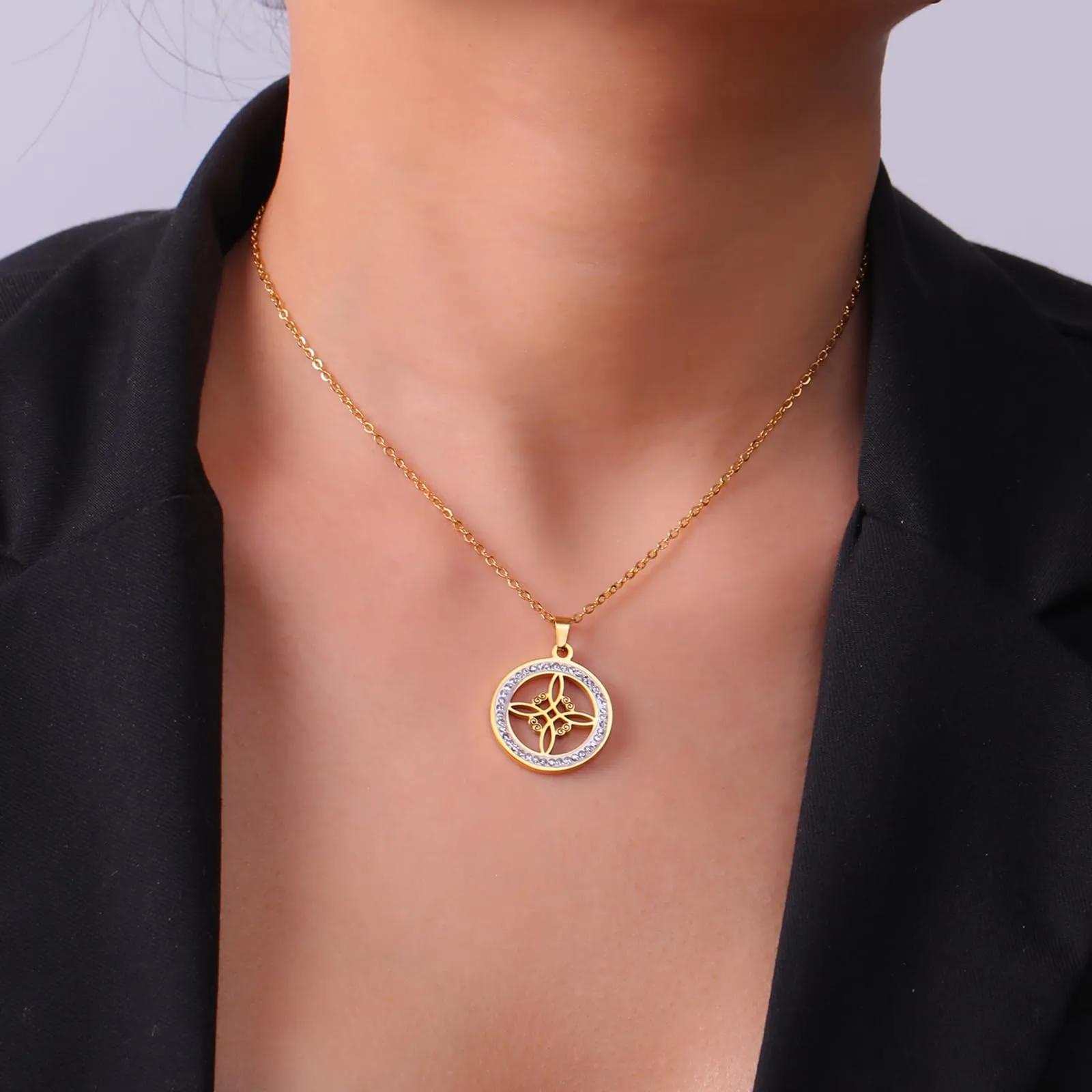unift Collana di Nodi Delle Streghe per le Donne in Acciaio Inox Irlandese a 4 Punte Ciondolo Nodo Celtico Moda Charm Magick Gioielli (Oro 8) - immagine 3