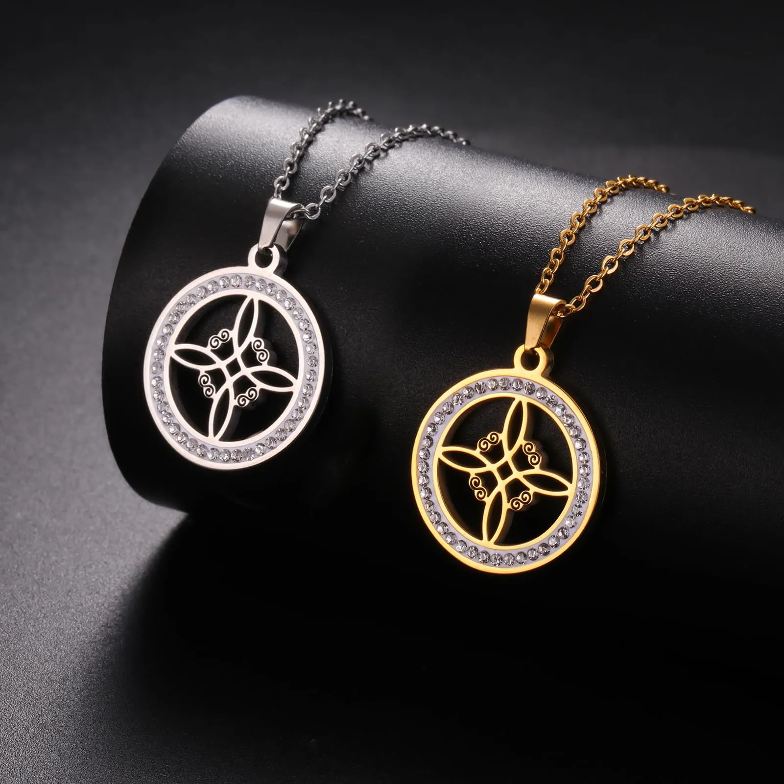 unift Collana di Nodi Delle Streghe per le Donne in Acciaio Inox Irlandese a 4 Punte Ciondolo Nodo Celtico Moda Charm Magick Gioielli (Argento 8) - immagine 5