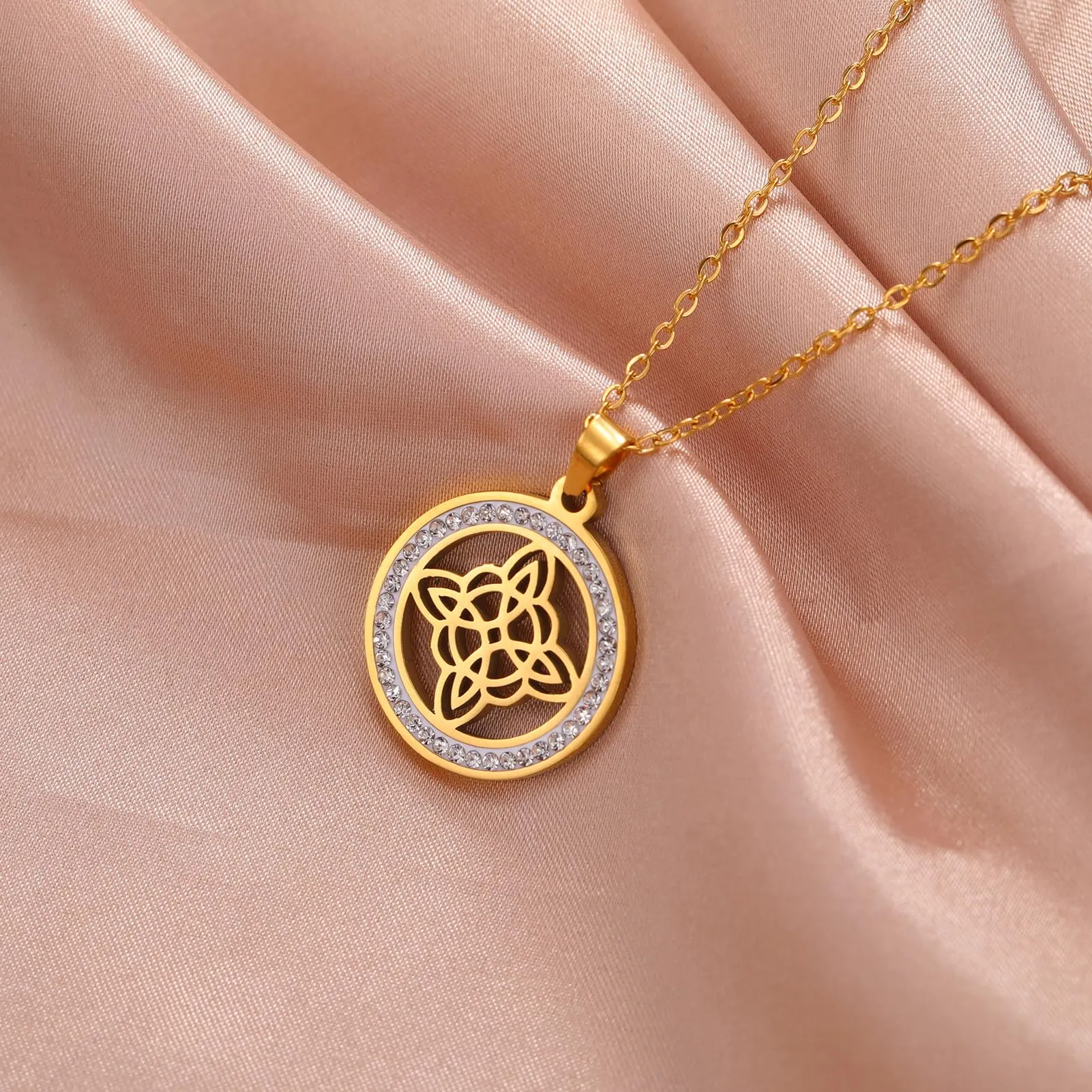 unift Collana di Nodi Delle Streghe per le Donne in Acciaio Inox Irlandese a 4 Punte Ciondolo Nodo Celtico Moda Charm Magick Gioielli (Oro 9) - immagine 4