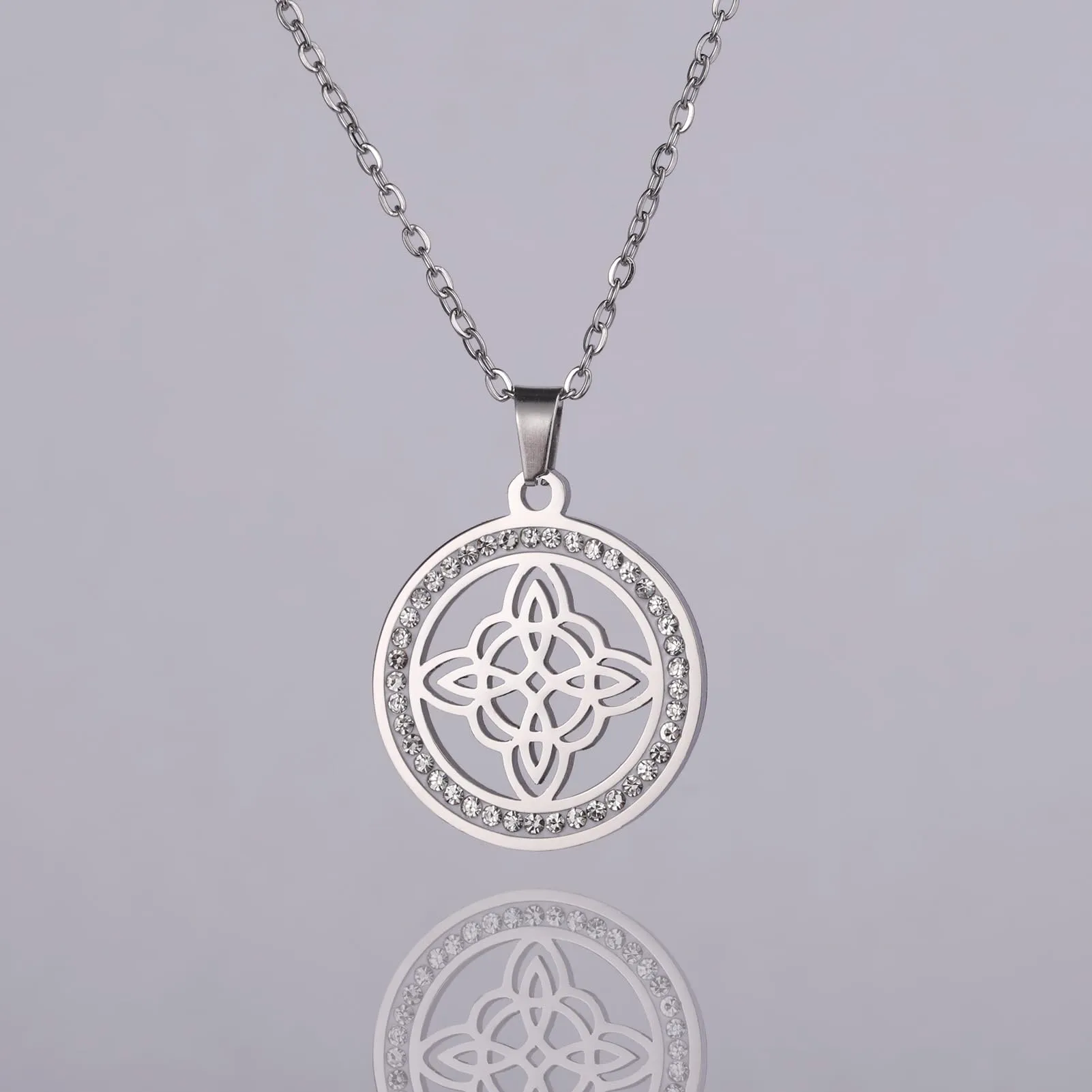 unift Collana di Nodi Delle Streghe per le Donne in Acciaio Inox Irlandese a 4 Punte Ciondolo Nodo Celtico Moda Charm Magick Gioielli (Argento 9) - immagine 4