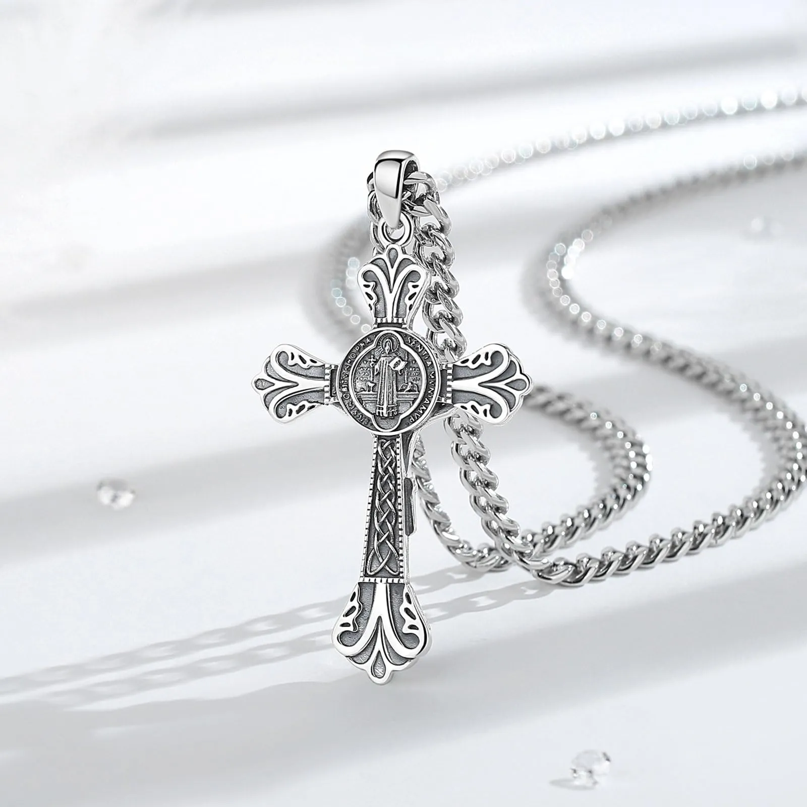 AEONSLOVE Collana Crocifisso Uomo Argento 925 Medaglia San Benedetto Argento Ciondolo Croce Cristiana Croce di San Benedetto Collana con Croce Gesù Cristo Gioielli Cattolico Cattolico Cristiani - immagine 3
