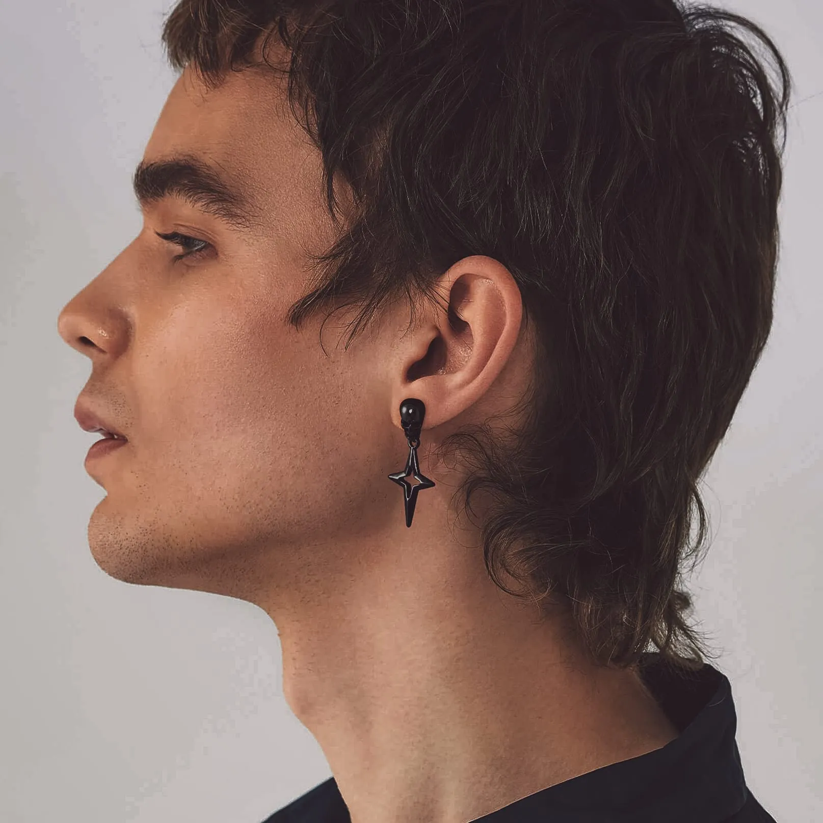 Bandmax Teschio Orecchini Pendenti Uomo Donna, Nero Orecchini Acciaio Chirurgico, 02 Stile Stella a Quattro Orecchini Anallergici a Cerchio, Gioielli Uomo di Moda per Punk Goth - immagine 3