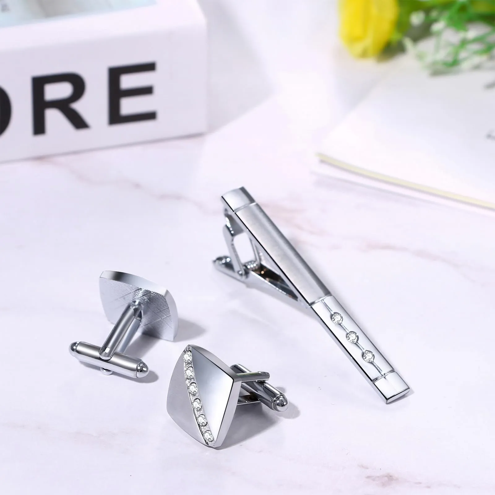 JewelryWe Set di Gemelli e Fermacravatta da Uomo: con Zircone in Acciaio Inossidabile Idee Regalo per Uomo Per Affari - immagine 5