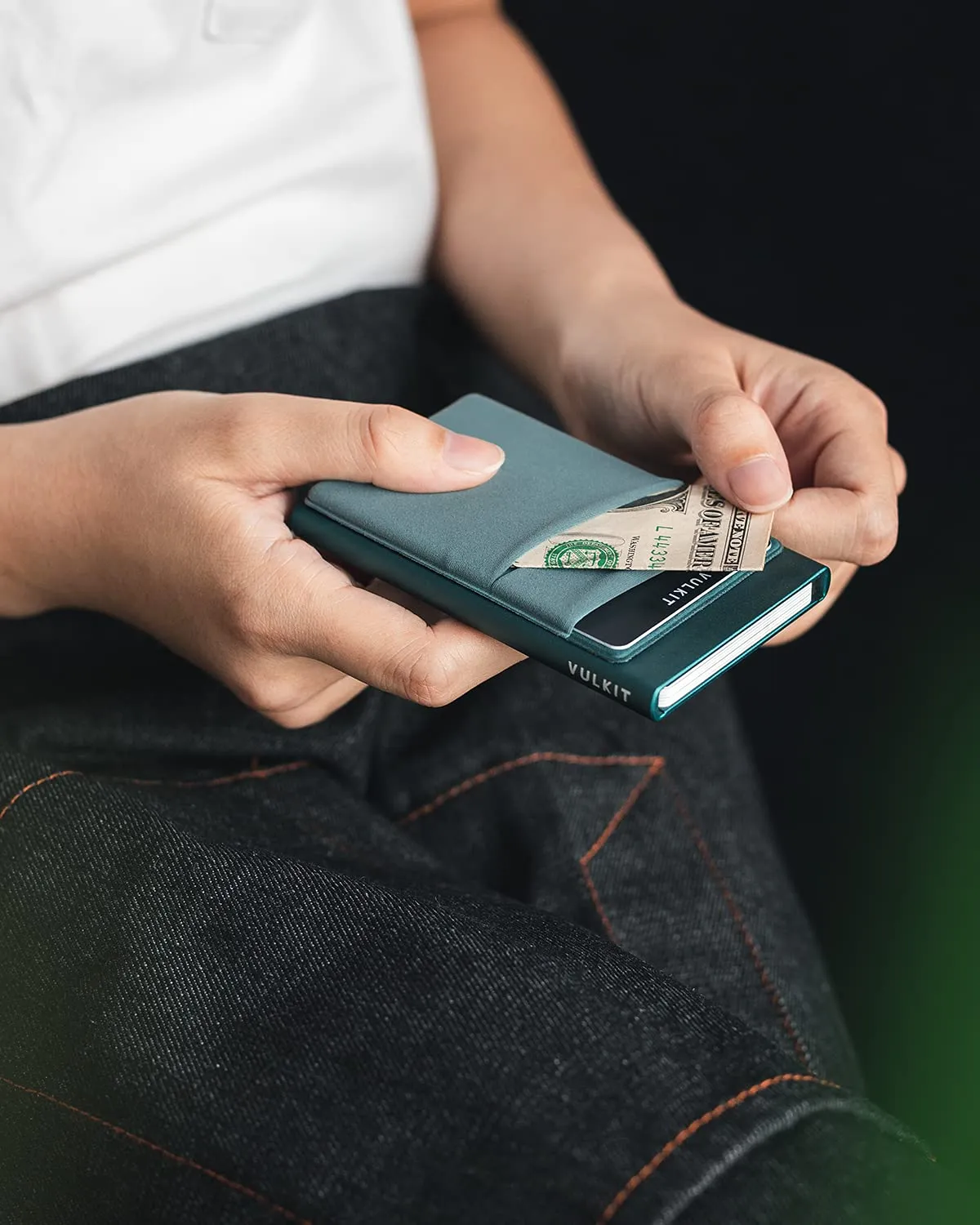 VULKIT Porta Carte di Credito Uomo o Donna Schermato RFID Pop-Up Portafoglio Uomo Slim Porta Tessere Metallo Rigido con Tasca Elastica, Verde Smeraldo - immagine 4