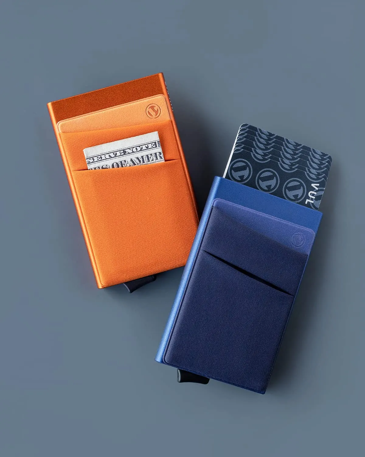 VULKIT Porta Carte di Credito Uomo o Donna Schermato RFID Pop-Up Portafoglio Uomo Slim Porta Tessere Metallo Rigido con Tasca Elastica, Indaco - immagine 6