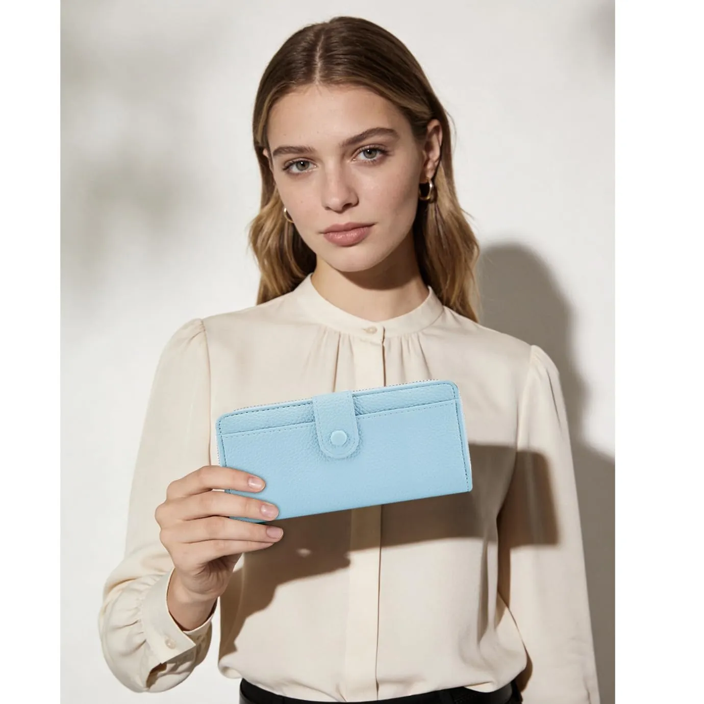 ANYWN Portafoglio da donna grande, in pelle sintetica liscia e morbida, formato lungo, con chiusura lampo e bottone automatico, portamonete da donna con molti scomparti, Azzurro, Classico - immagine 2