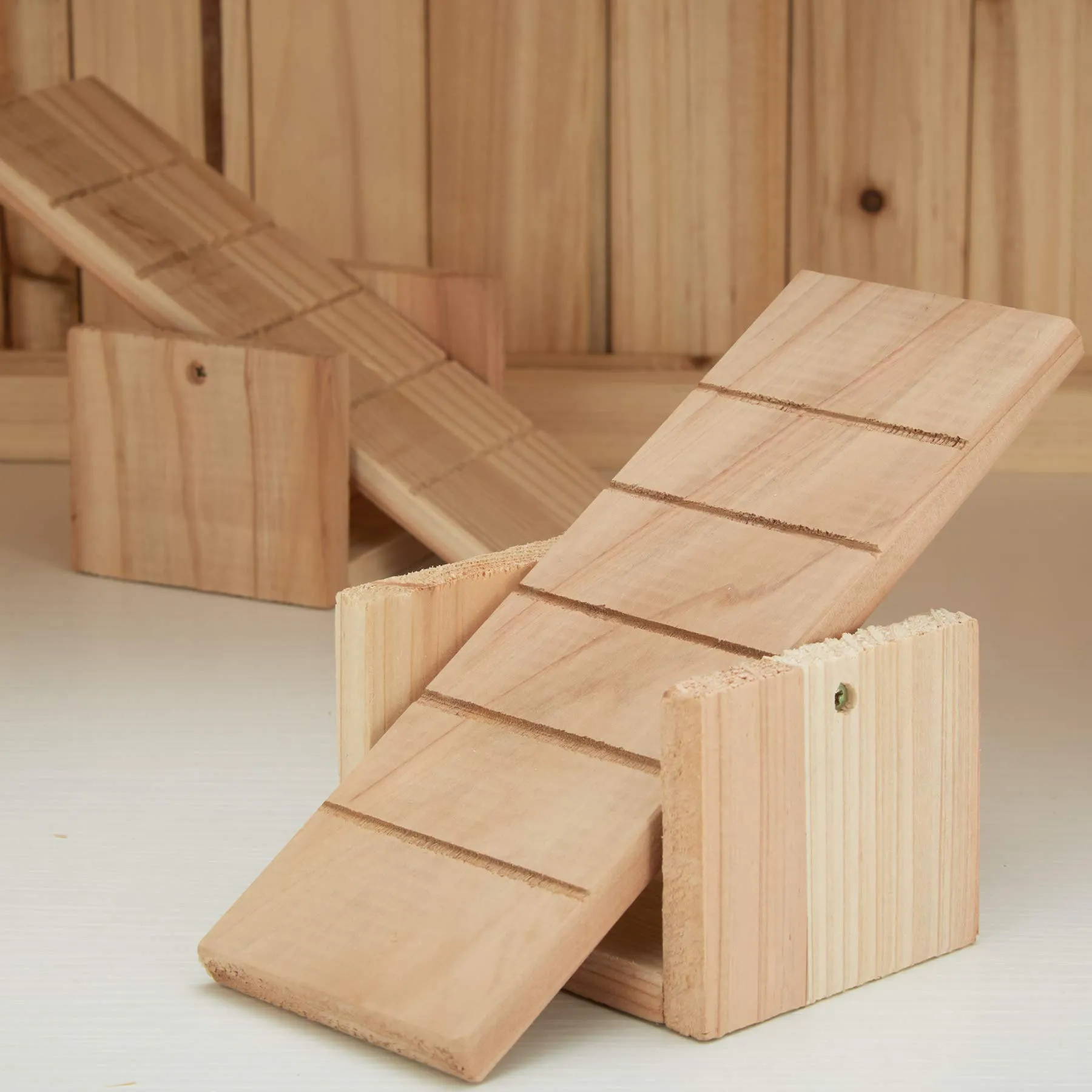 tectake® Gabbia per Criceti in Legno, 115x60x58 cm, 3 Piani, 3 Rampe - immagine 5