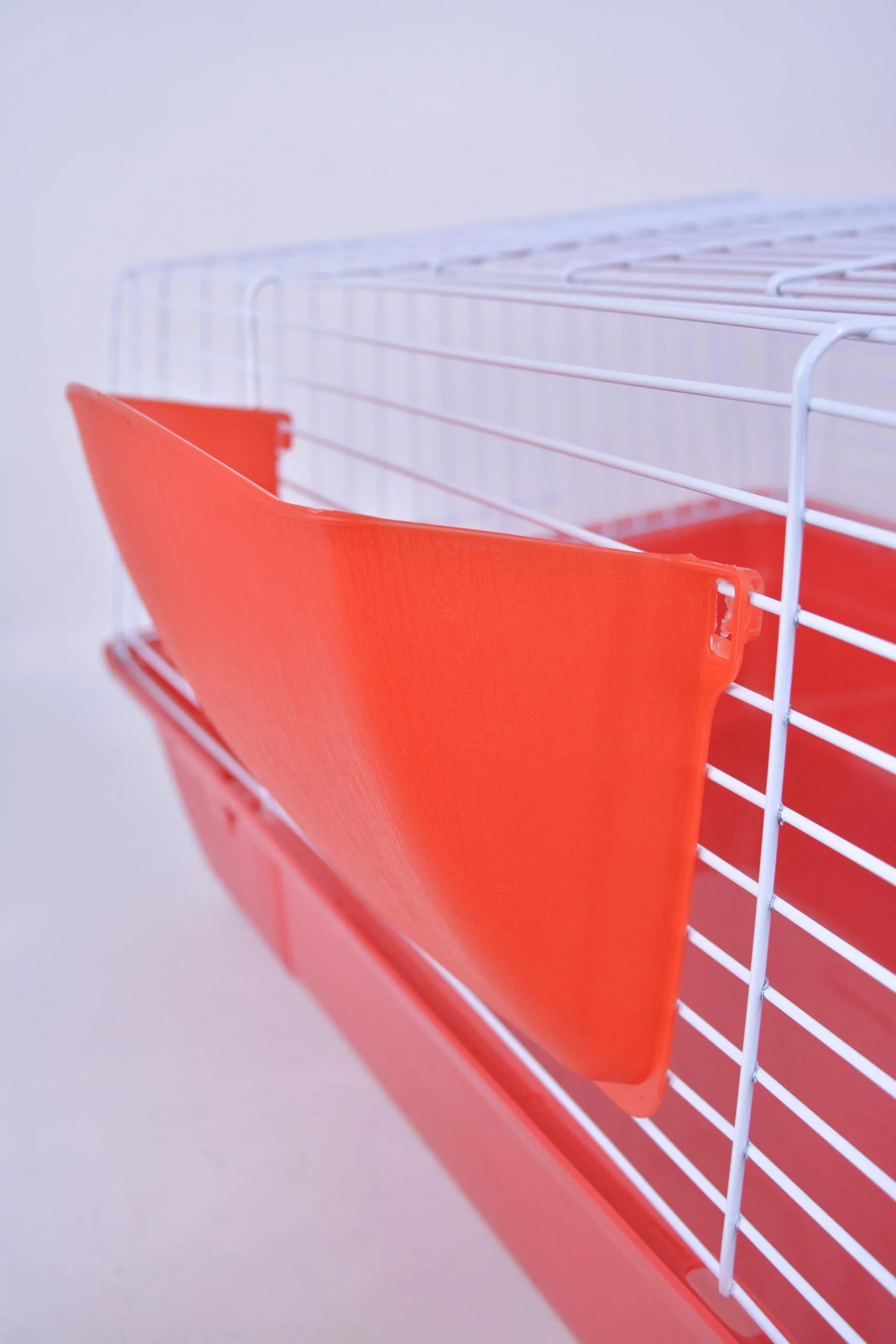 Pet's Solution - Gabbia per Coniglio Nano e Piccoli Roditori, con Portafieno e Doppia Apertura - Rosso 84,5x48,5x37h cm - immagine 3