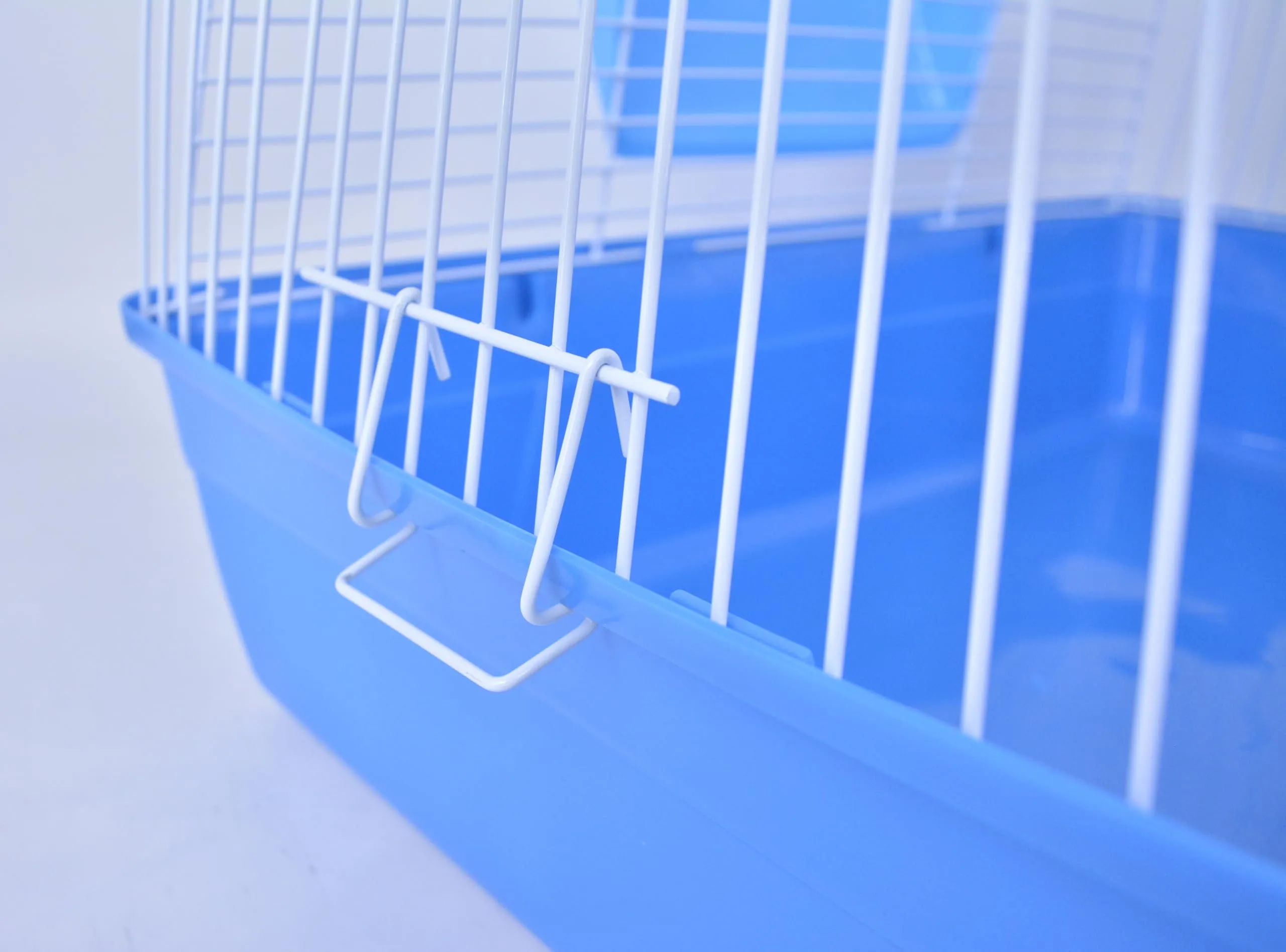 Pet's Solution - Gabbia per Coniglio Nano e Piccoli Roditori, con Portafieno e Doppia Apertura - Blu 71x44x36,5h cm - immagine 6