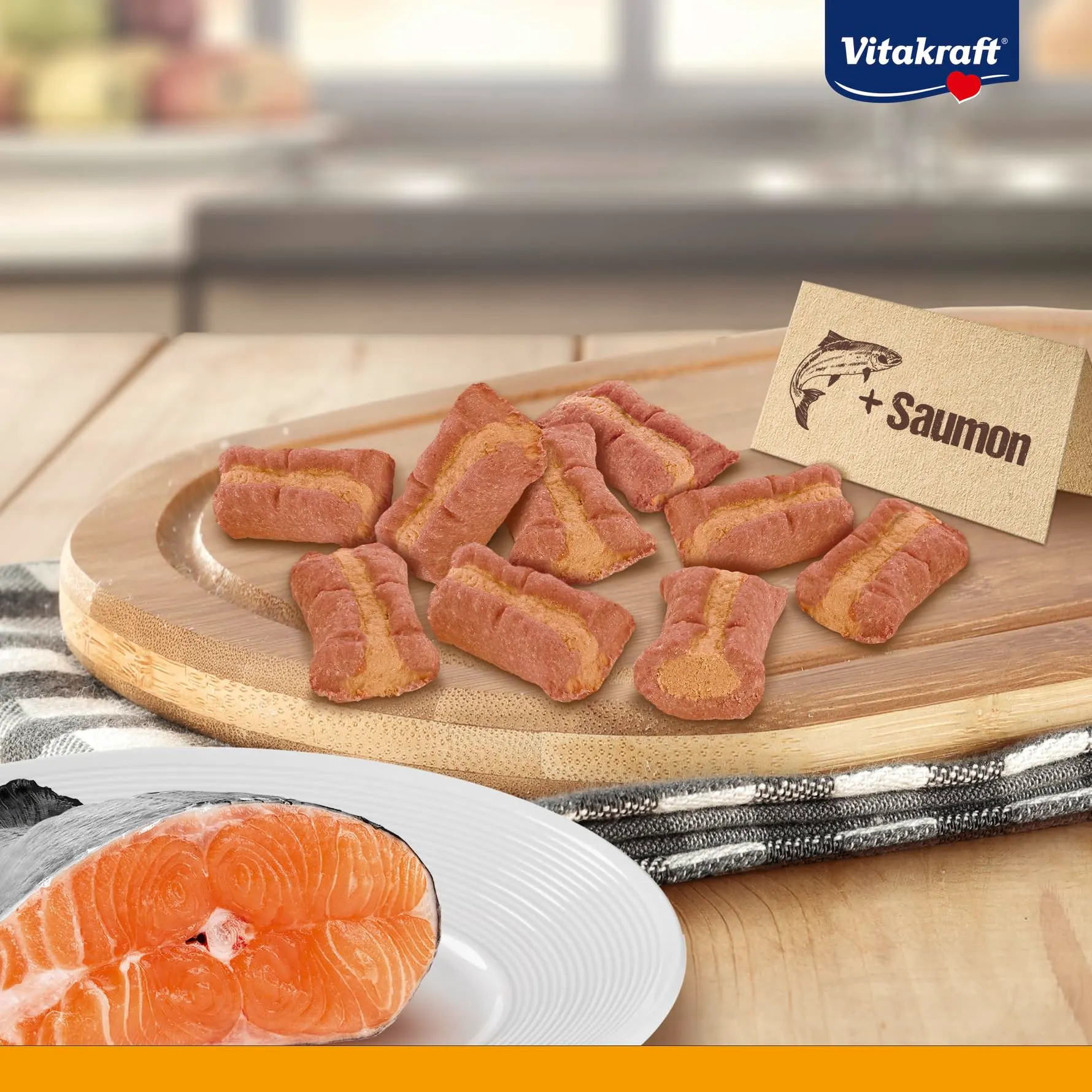 Vitakraft Treaties Minis, leccornie per cani, con salmone, omega 3, per l'addestramento, per premiare, in formato convenienza (8x 48g) - immagine 5