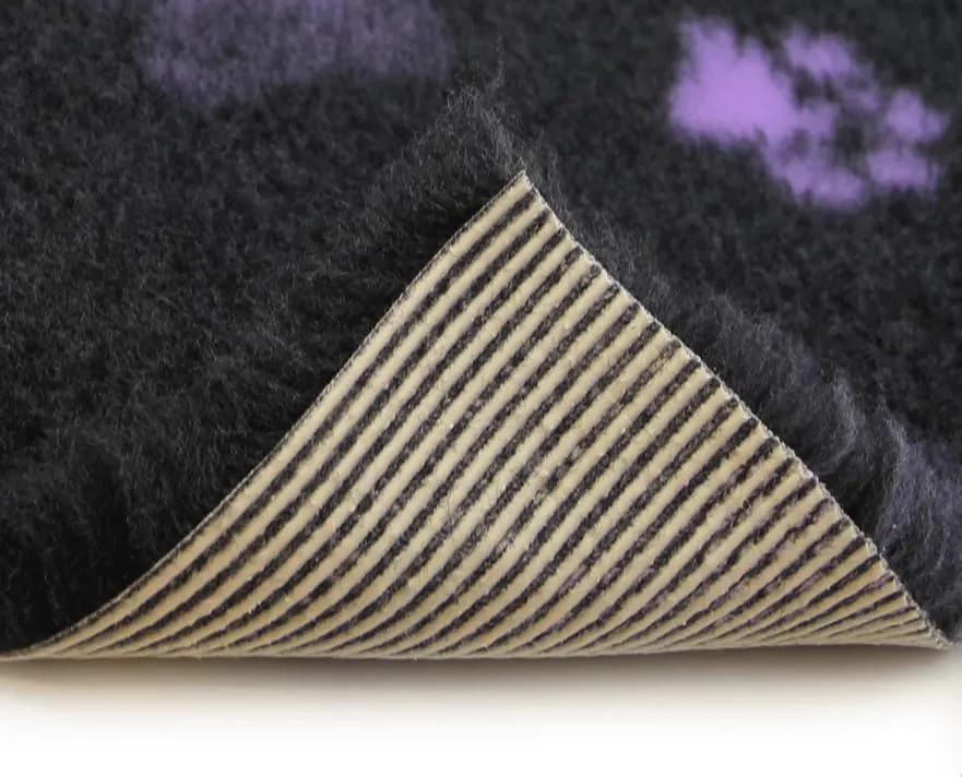 Profleece Non Slip Vet Bedding Originale 100 x 75 cm Tappeto per Cani e Gatti Incontinenti, Anziani, Malati Termoisolante, Filtra i Liquidi, Mantiene il Pelo Asciutto. (Lilla) - immagine 6