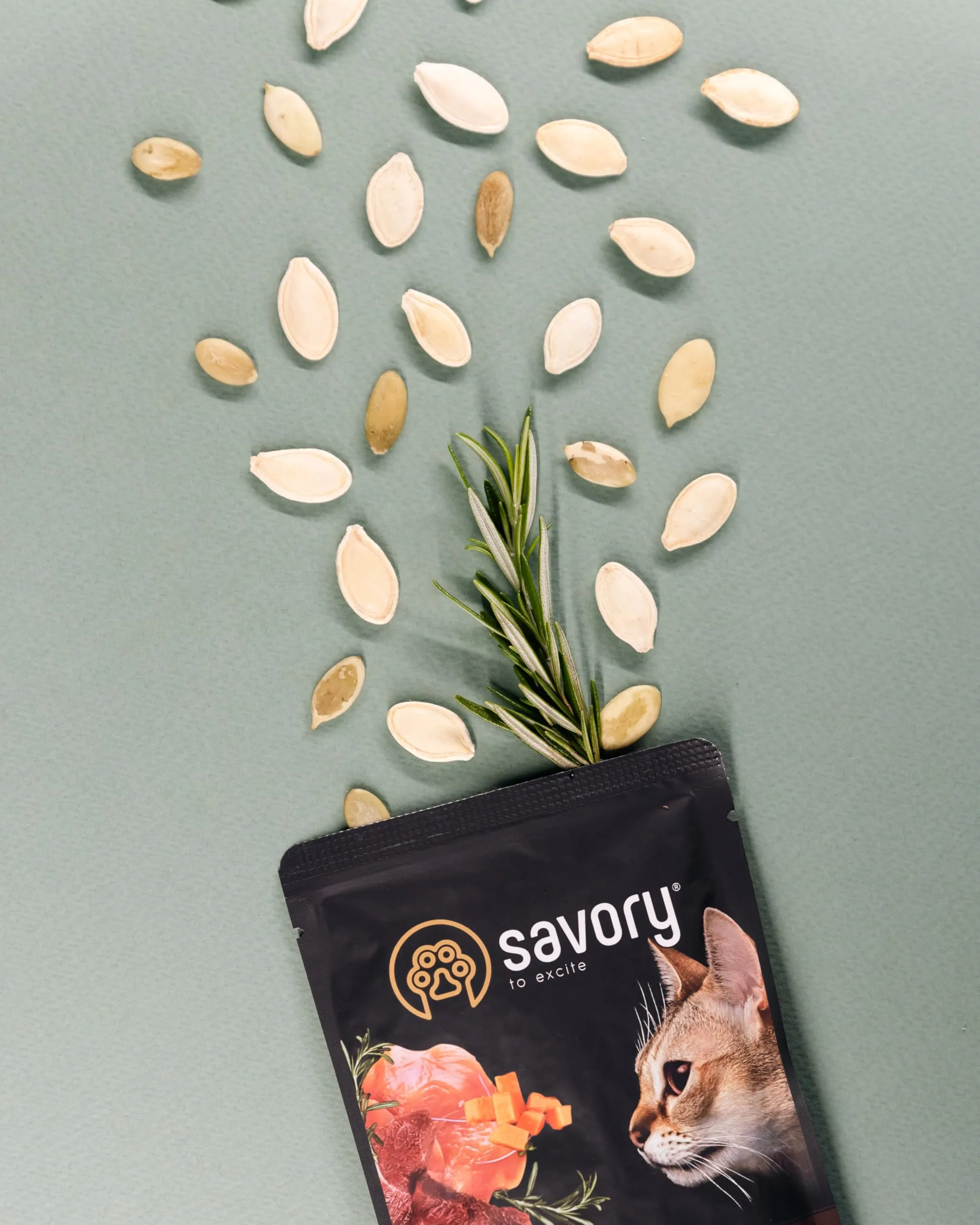 Savory - cibo umido per gatti - per Gattino - Agnello e zucca - pezzi di carne morbida, con taurina, vitamine E, D3, zinco - (6 x 85 g) - immagine 6