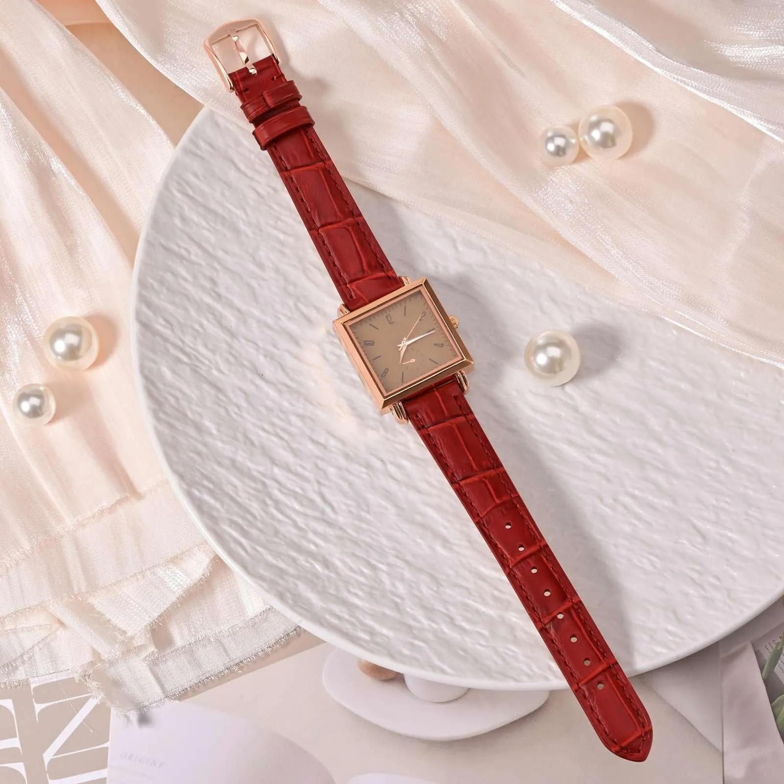 WOCCI 18mm Cinturino Orologio in Pelle da Donna, Grana di Alligatore Goffrata, Pelle Fiore Superiore, Sgancio Rapido, Fibbia Oro Rosa (Rosso Rubino) - immagine 2