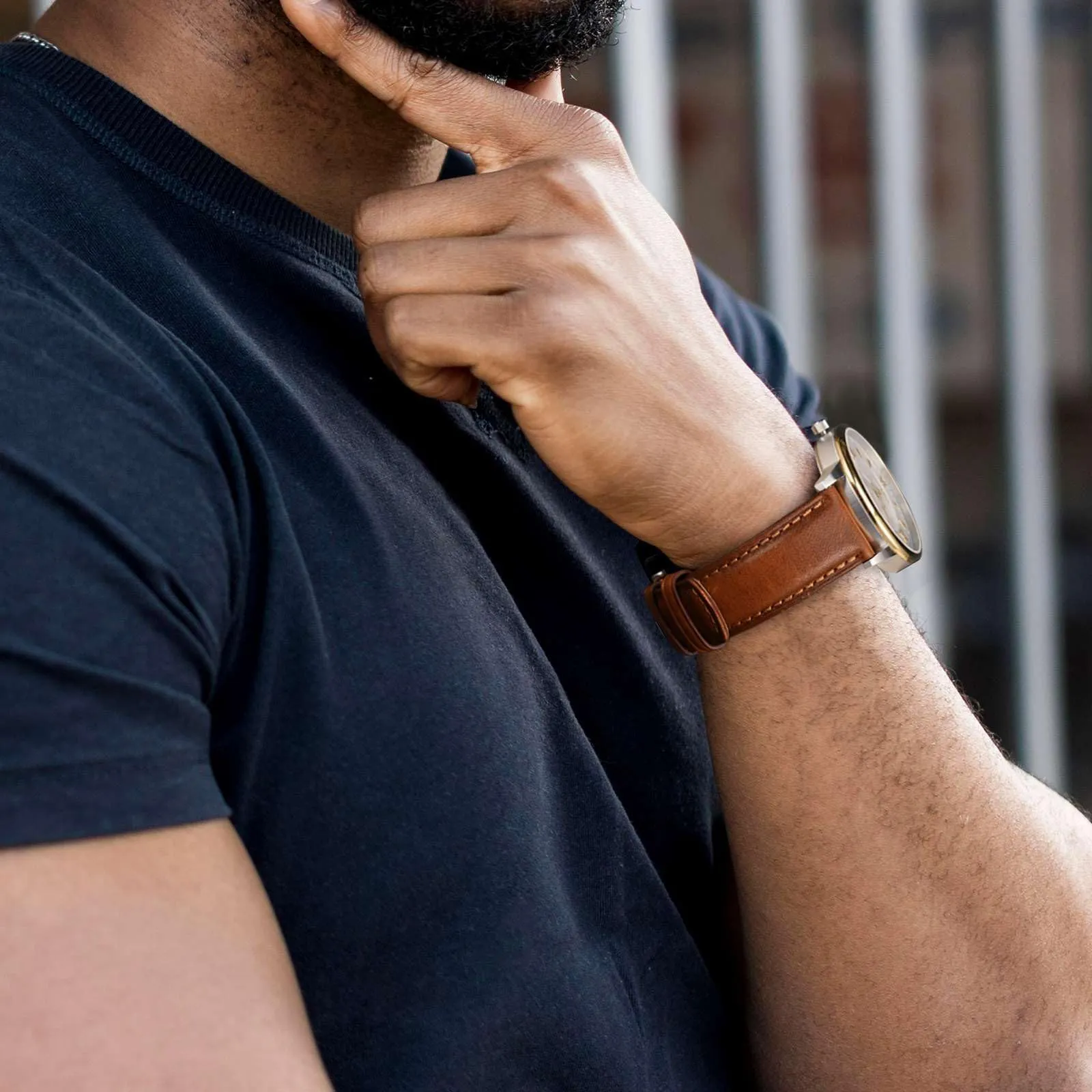 WOCCI 24mm Cinturino Orologio per Uomo e Donna, Vera Pelle - Pelle Grana Superiore, Sgancio Rapido, Fibbia Nera (Marrone Dorato) - immagine 6