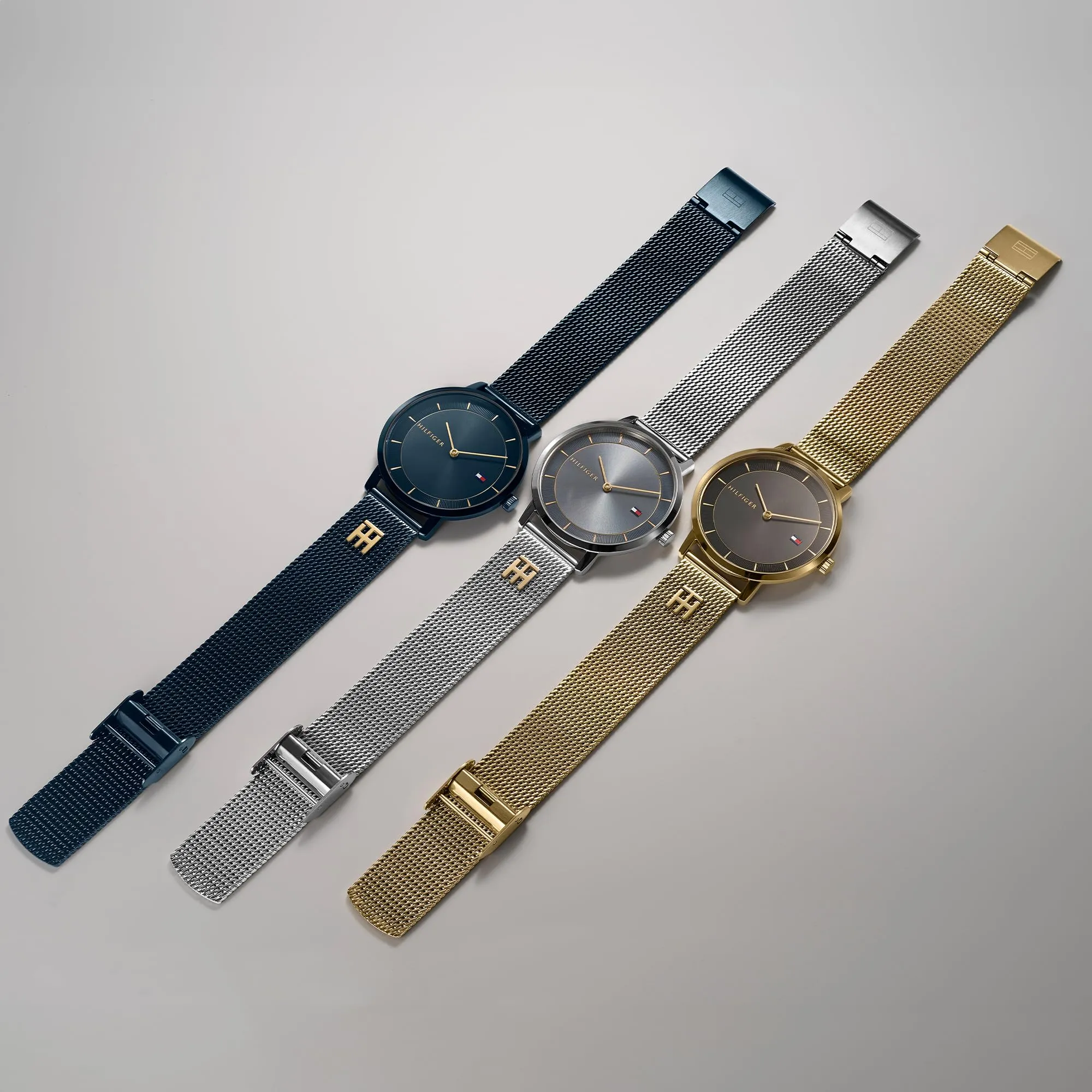 Tommy Hilfiger Orologio Con Movimento Al Quarzo A Due Lancette da Donna con Cinturino in Maglia Metallica in Acciaio Inossidabile di Colore Dorato - 1782739, Black - immagine 5