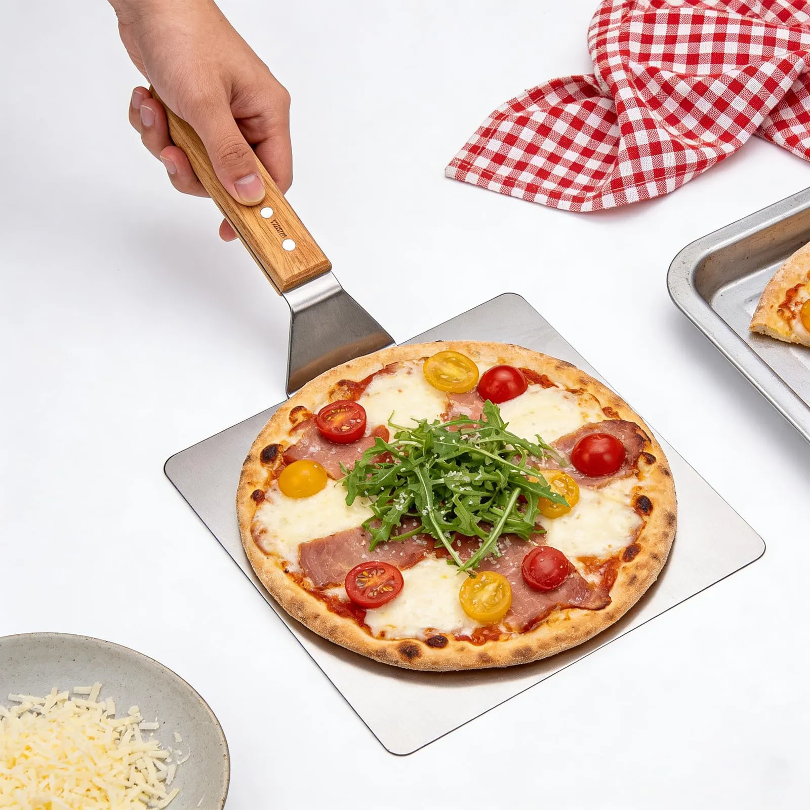 Bqkroa Pala per pizza grande da 30,5 cm: pala per pizza in acciaio inox con manico in legno, accessori per pizza per cottura e cucina, pala per pizza ultra robusta, pala per pizza di alta qualità - immagine 3