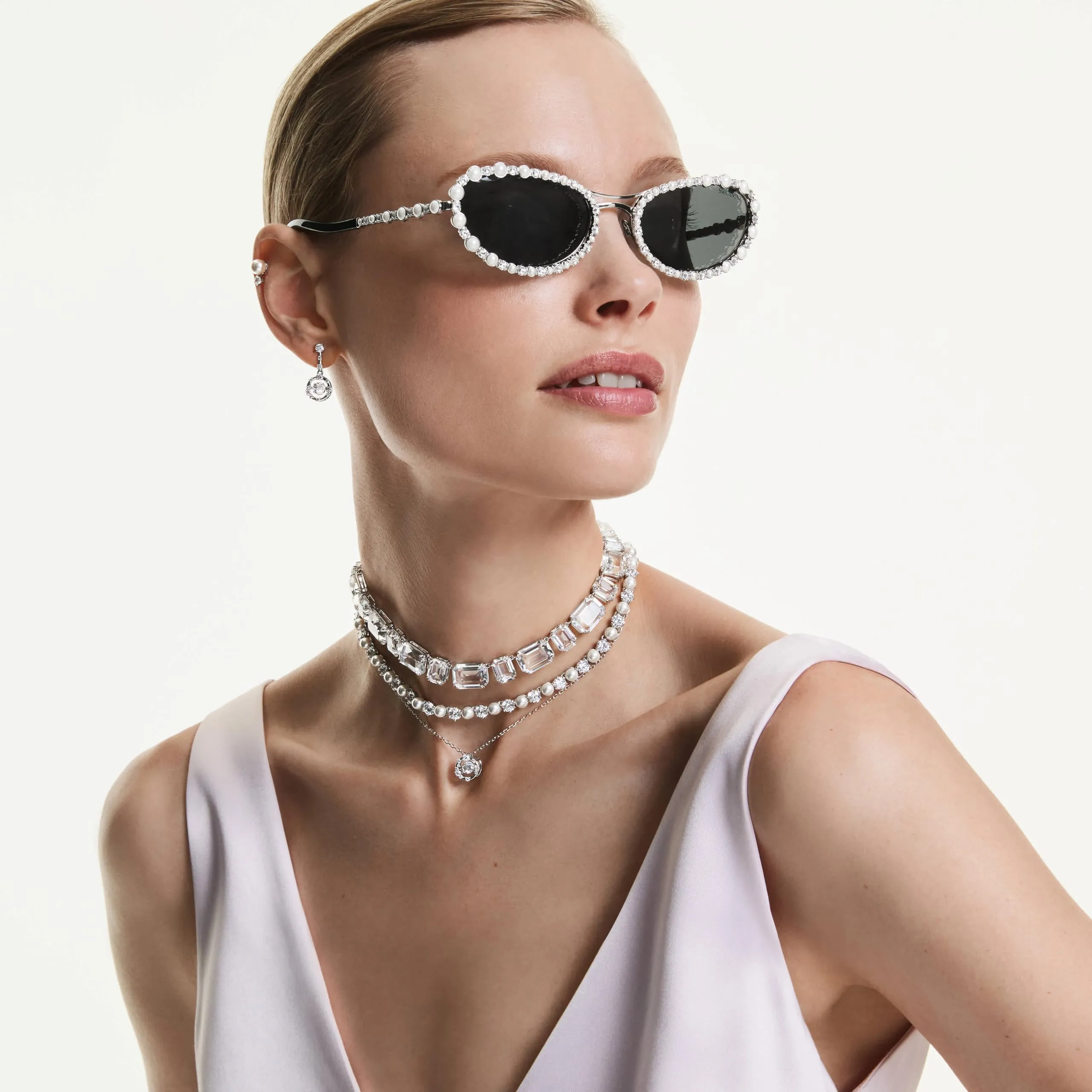 Swarovski Orecchini a lobo Matrix, Crystal Pearl, Taglio Round, Bianchi, Placcato rodio - immagine 6