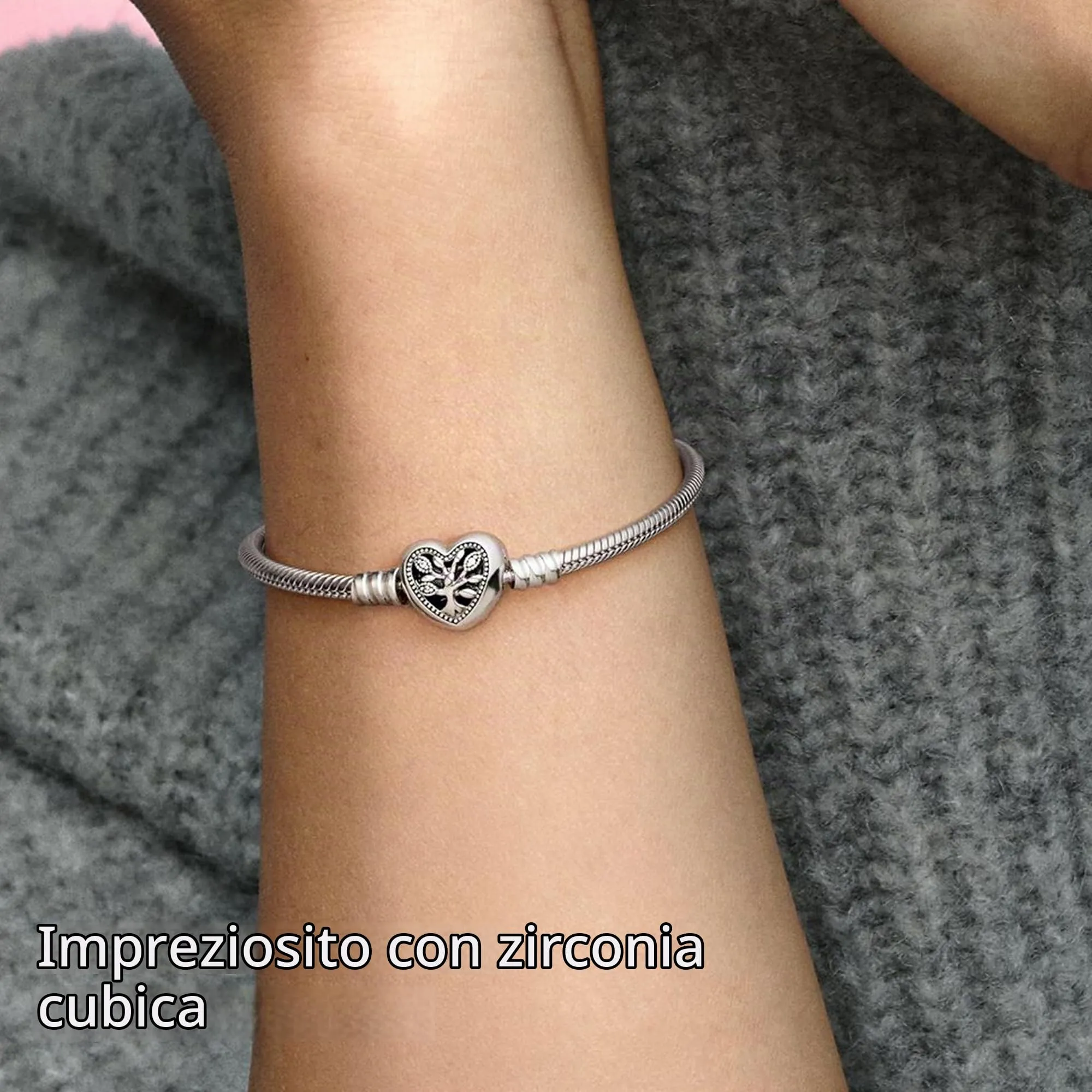 PANDORA Braccialetto con albero e scritta Family in maglia snake e chiusura a forma di cuore, 21 - immagine 7
