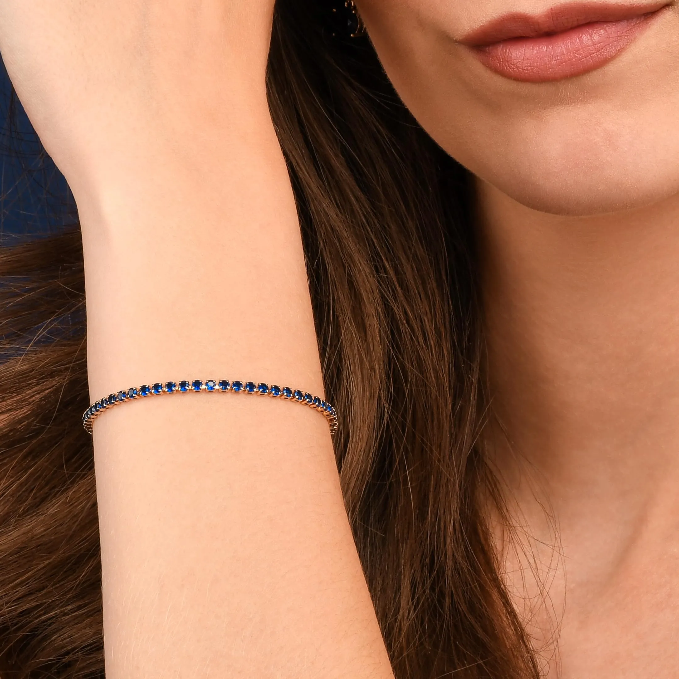 ZAVANA Bracciale Tennis Donna Oro Blu 2,5 mm – Bracciale Zirconi Elegante Sottile, Moda Donna Economico, Chiusura Moschettone 17,8 cm, Regalo Donna - immagine 2